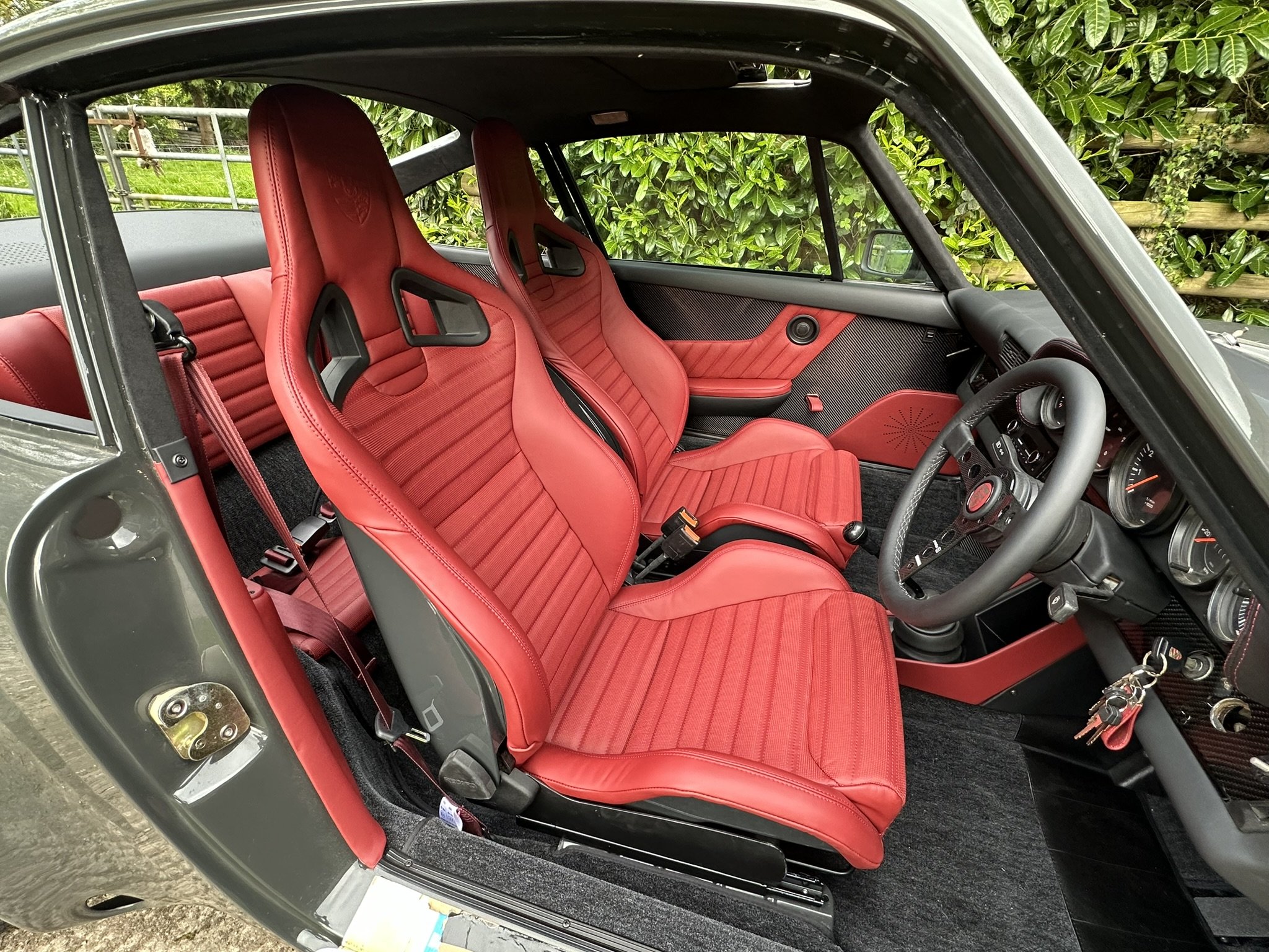 Porsche 911 G Series Carbon Fiber Trim