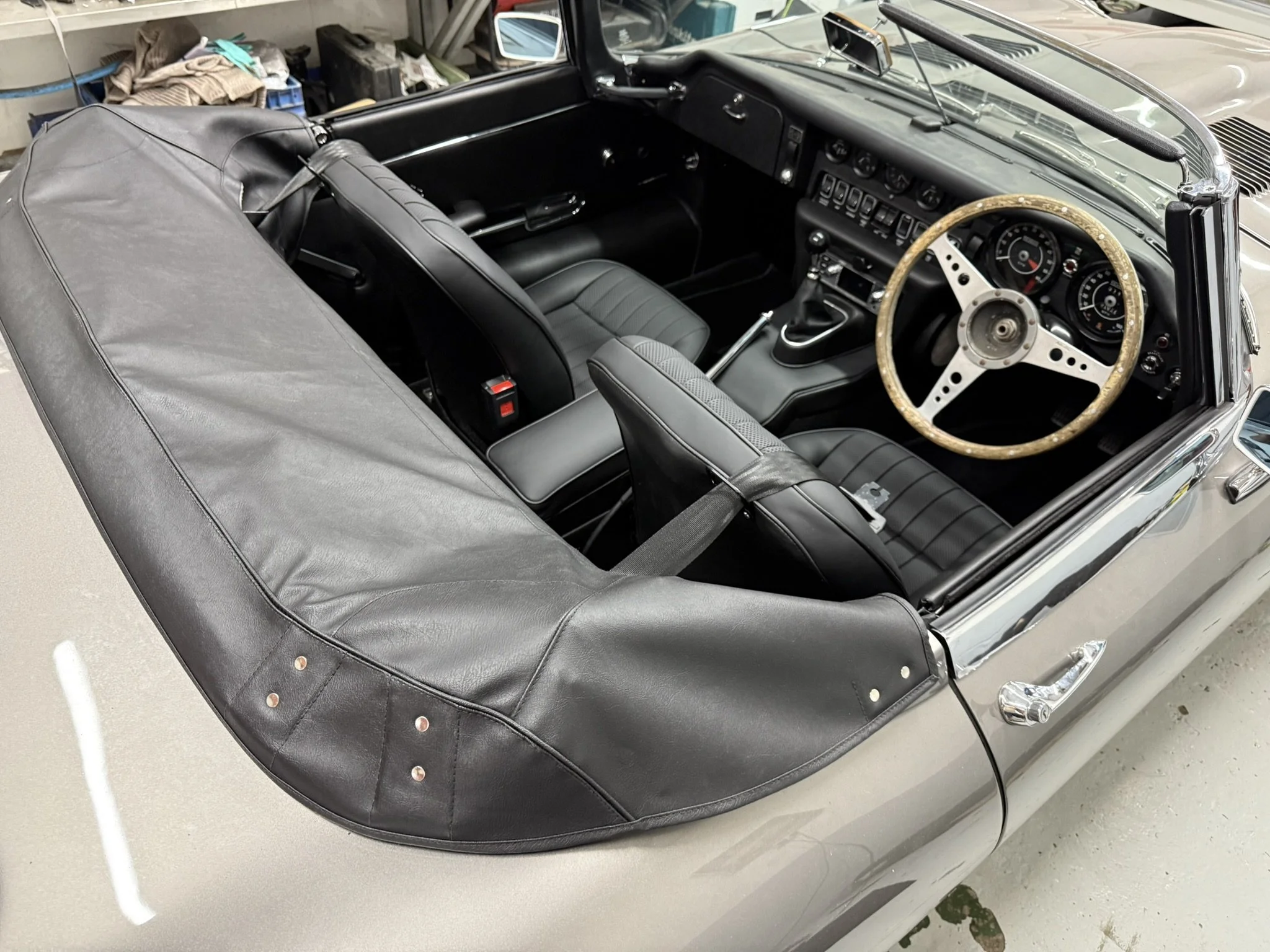 Jaguar E Type S2 Full Retrim