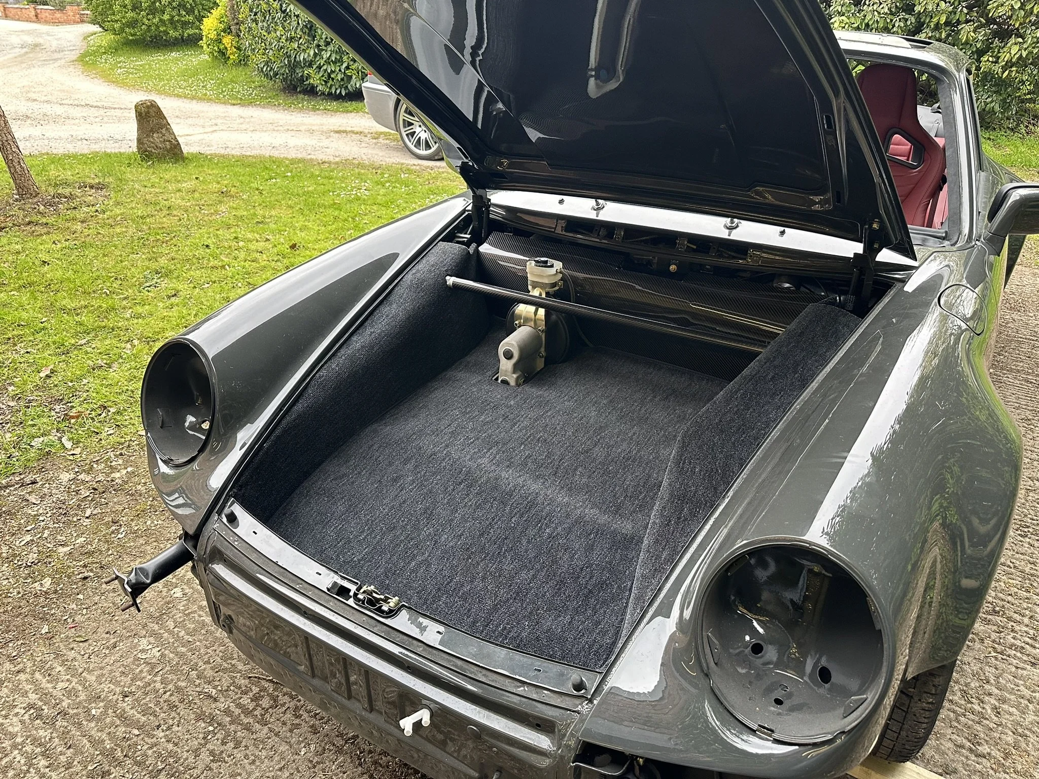 Porsche 911 G Series Carbon Fiber Trim