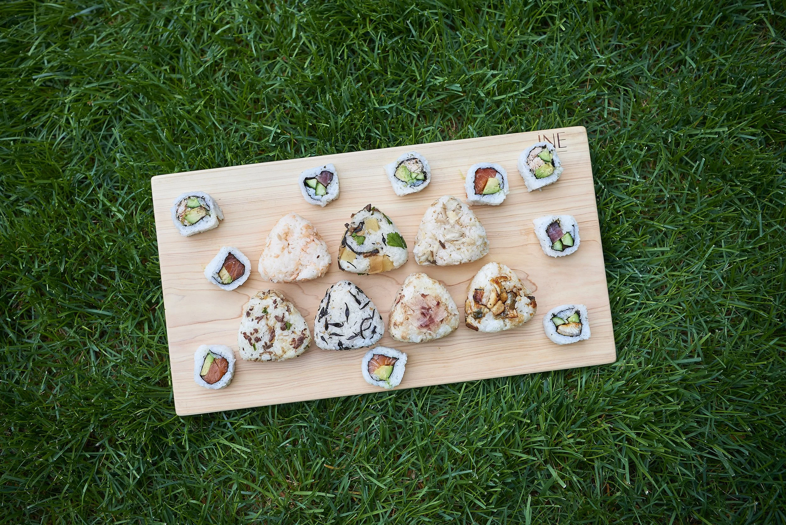 Onigiri and Roll Sushi