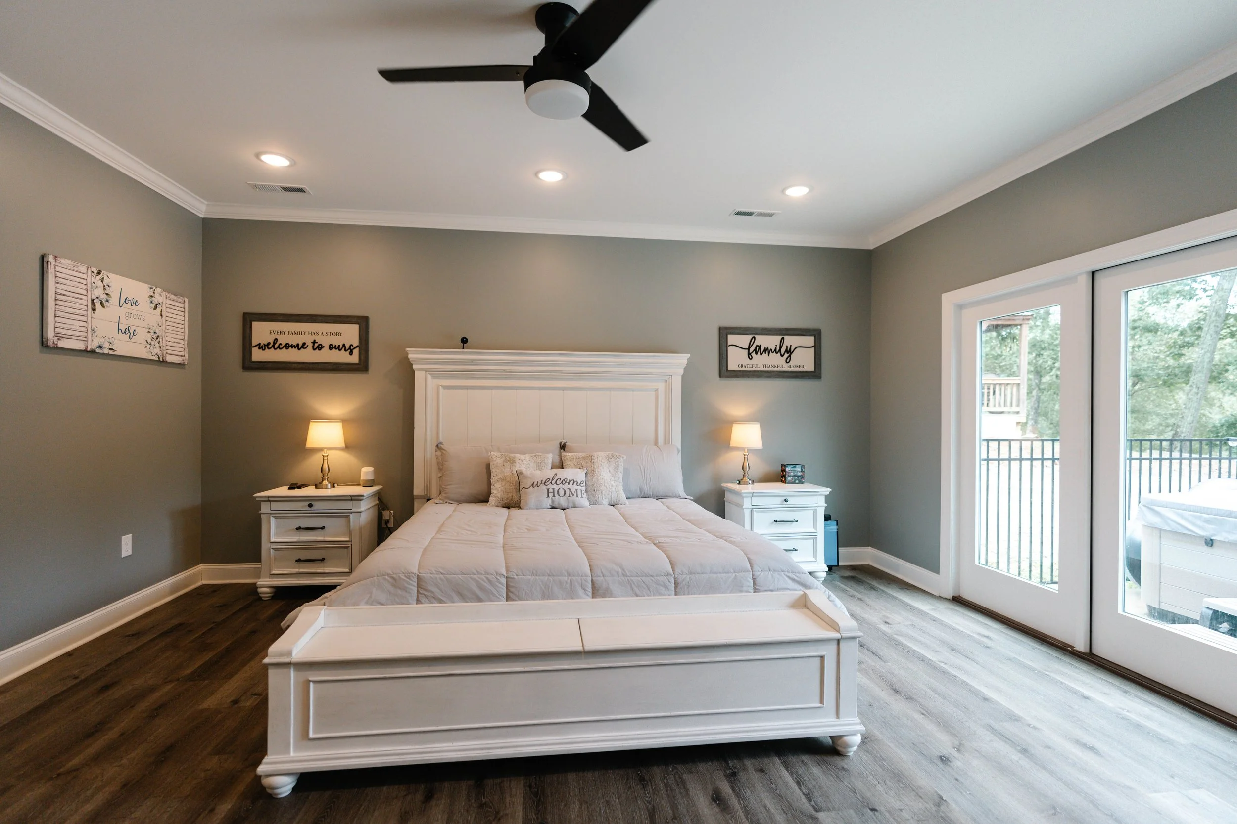 Staggs Shoot 2_-149.jpg