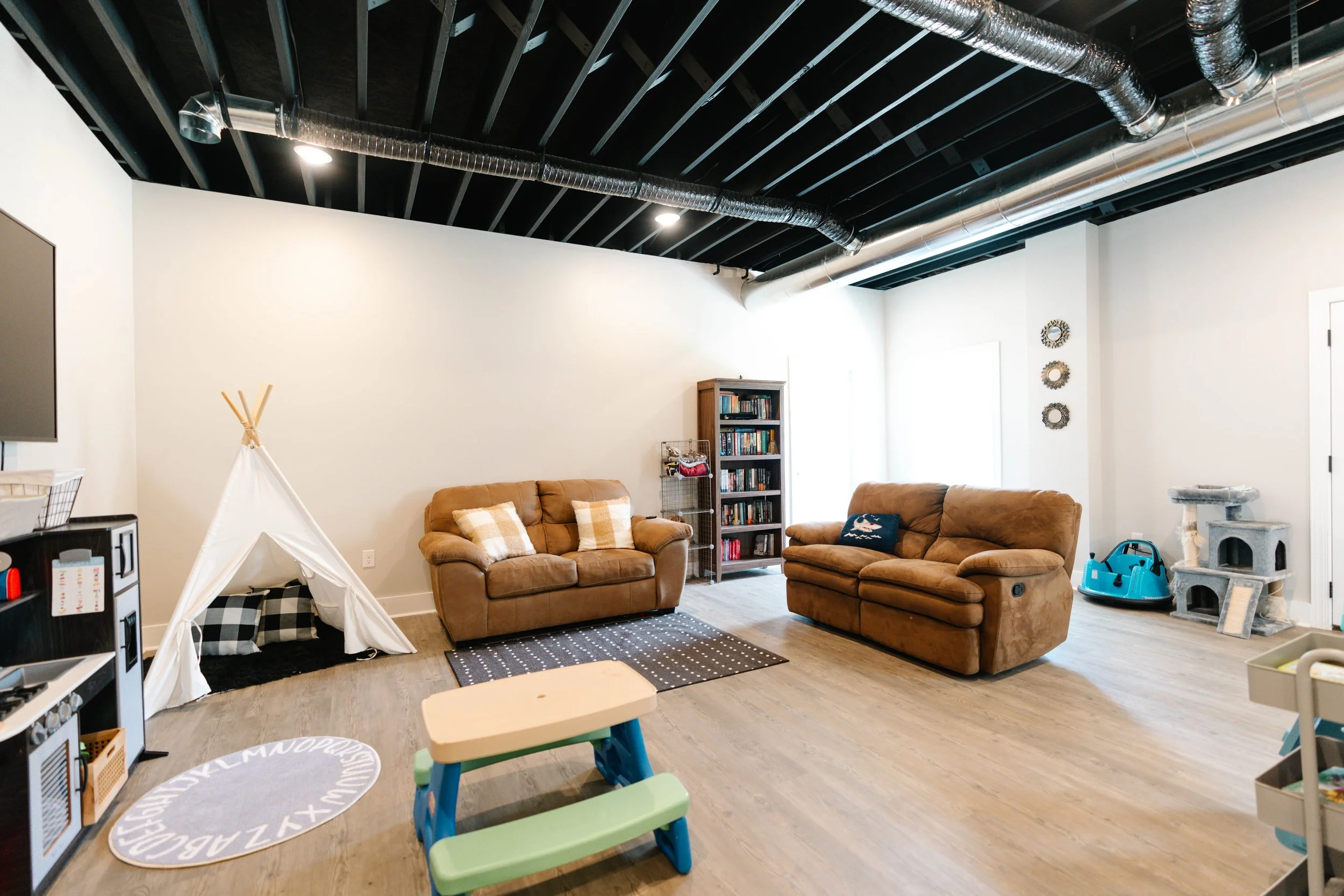 Fergusson House80.jpg