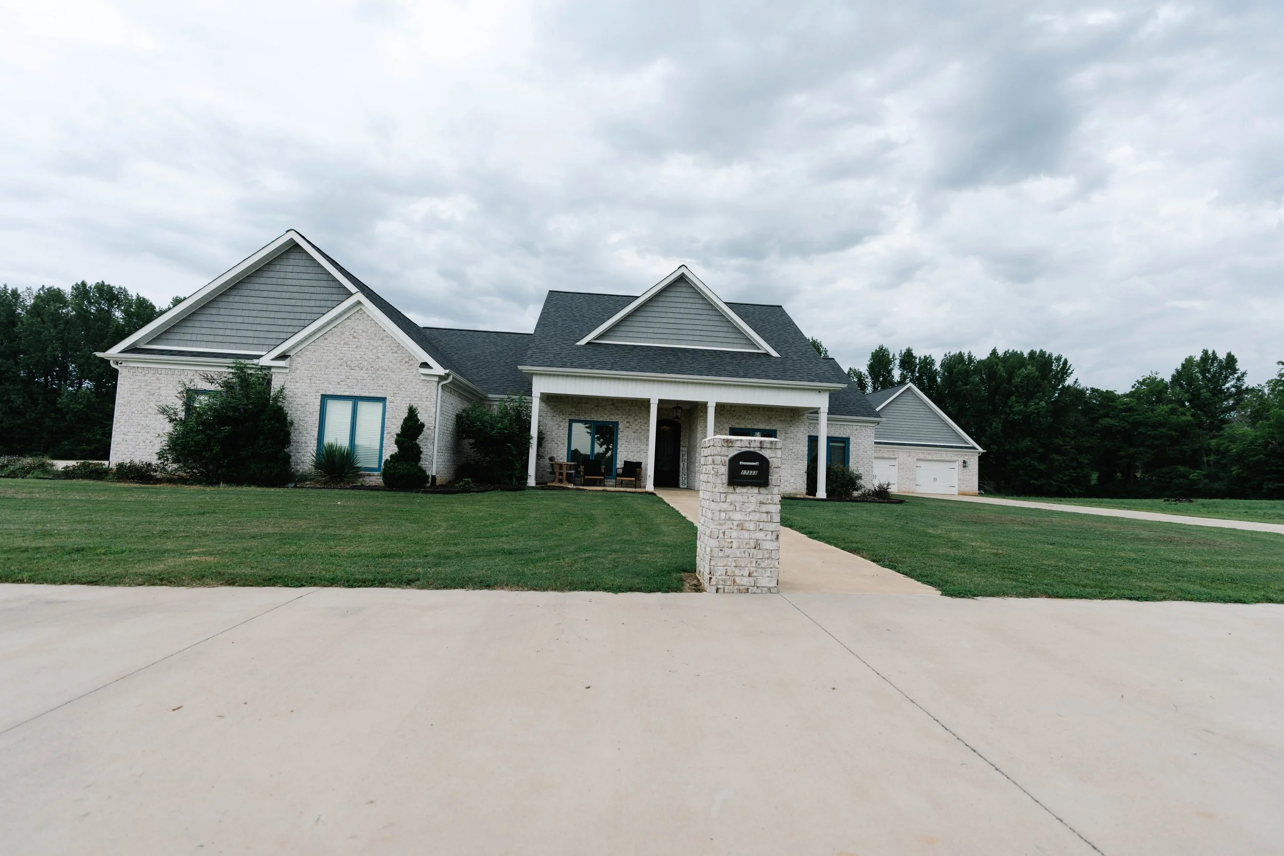 Staggs Shoot 2_-74.jpg