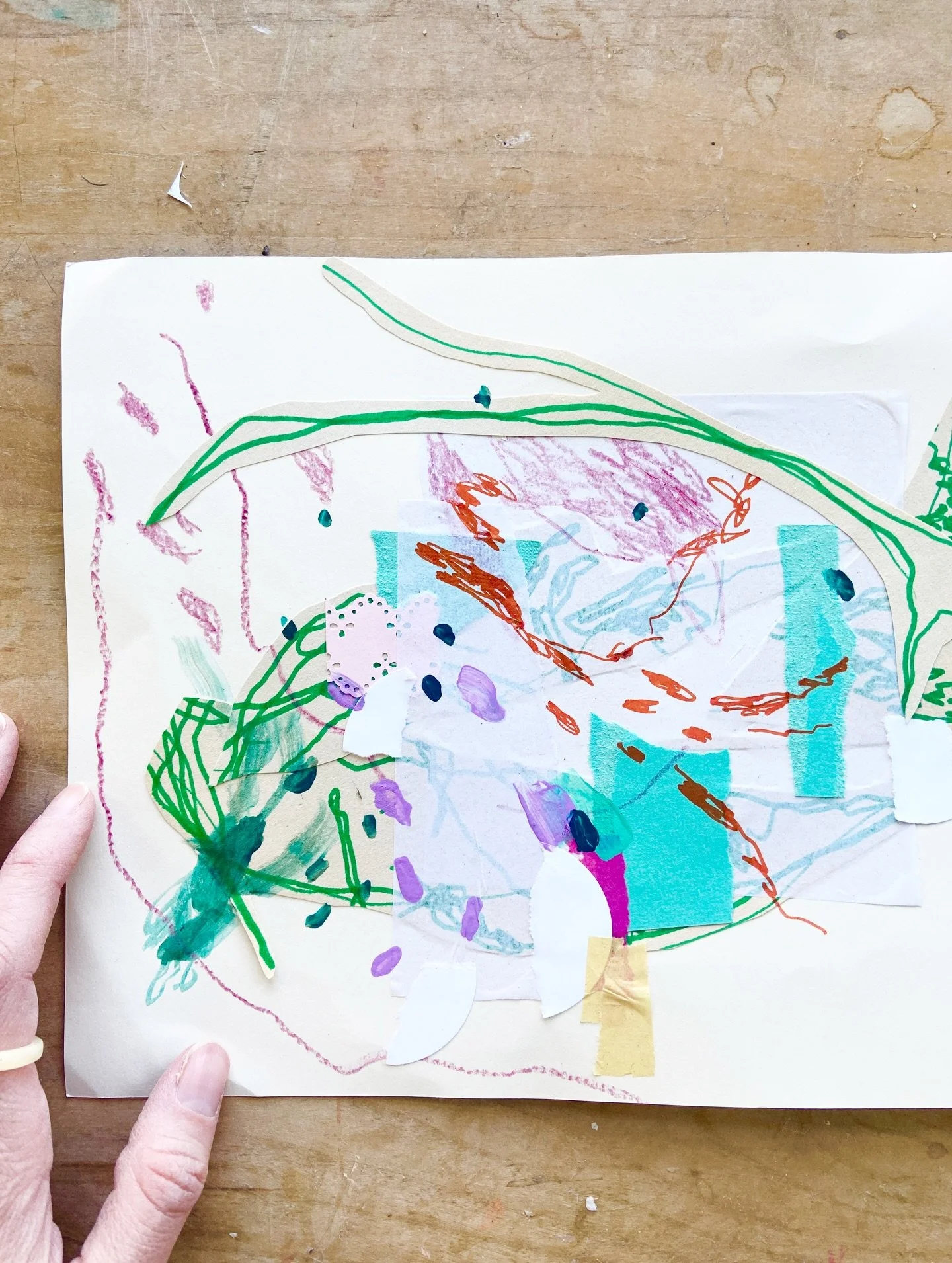 Come connect, experiment, and make some process based cards for those you love, tomorrow evening (12/17 6pm) at @vitalspacesnm! We&rsquo;ll be using materials from the Vital Spaces Art Closet, discovering, reflecting, and pouring intention into creat