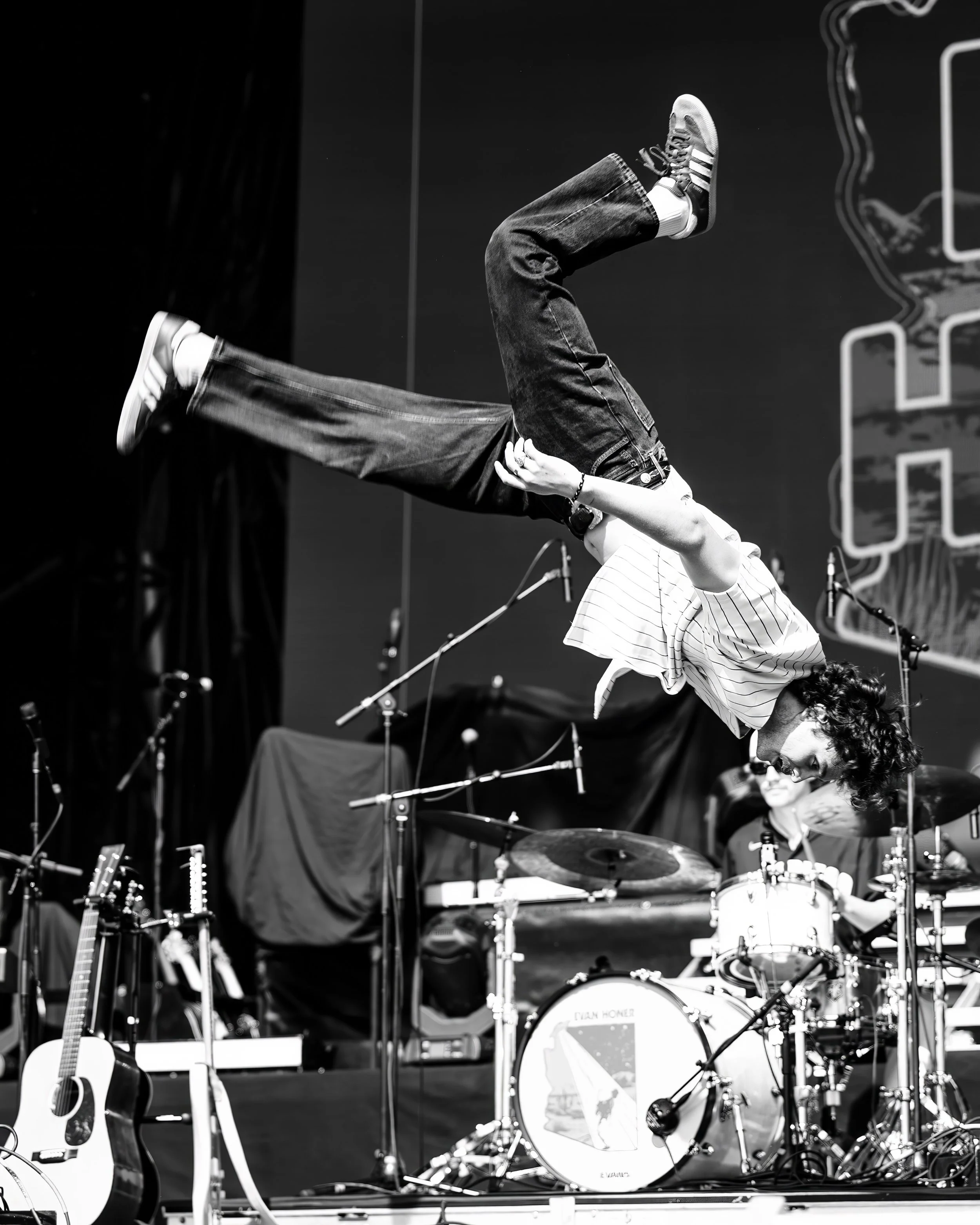 Still to this day one of my favorite shots ever taken of Arizonas own @evanhoner at @extrainningsfest a few years ago!! 

Arizona pumps out some incredible musical talents and I can&rsquo;t wait to share with you some incredible projects I am working