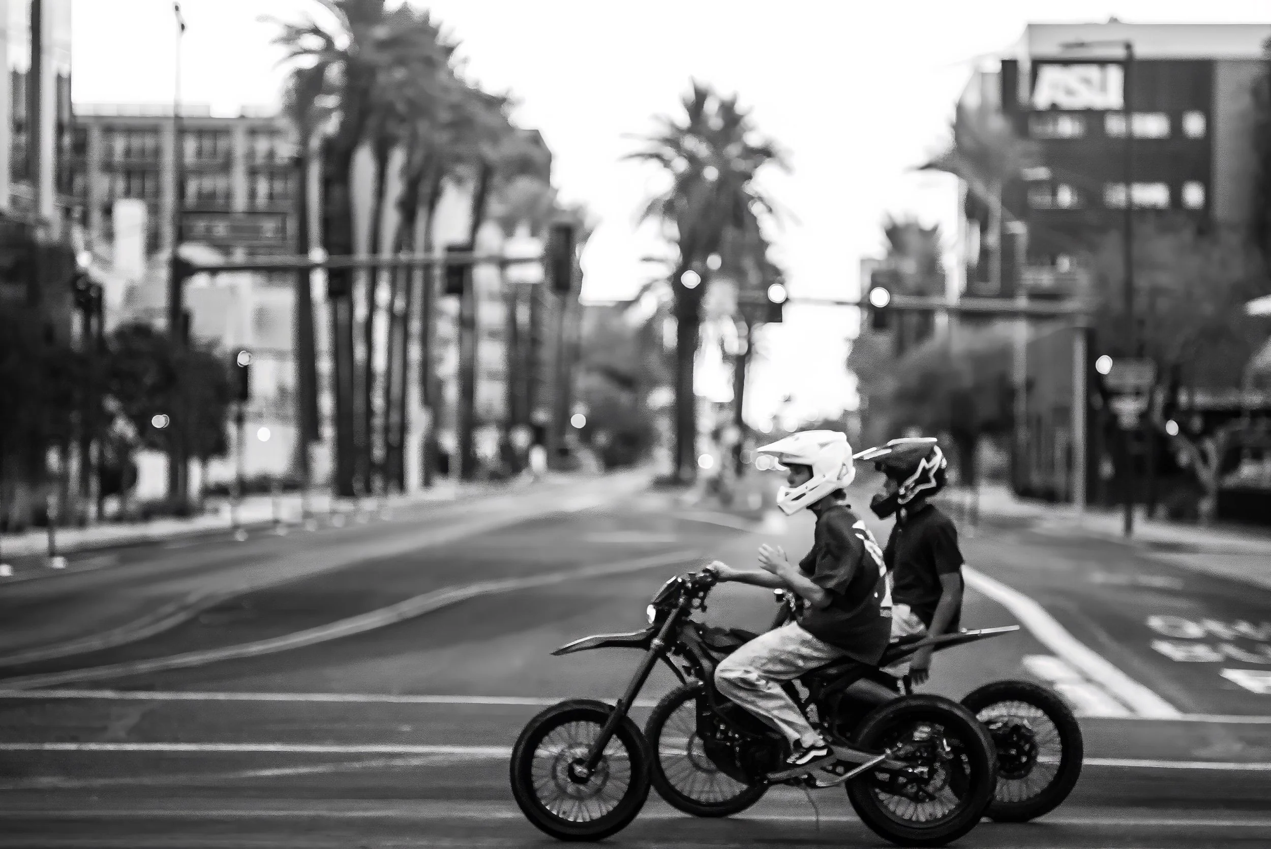 Yesterday&rsquo;s photo walk with some old friends and new friends! @reedsfuji and @captured_by_jcestrada thank you for continuing to build the photography community in the greater phoenix area! I&rsquo;m so excited to work with you both on @soundbak