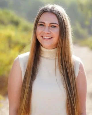 CHLOE MCDOUGAL, AMFT