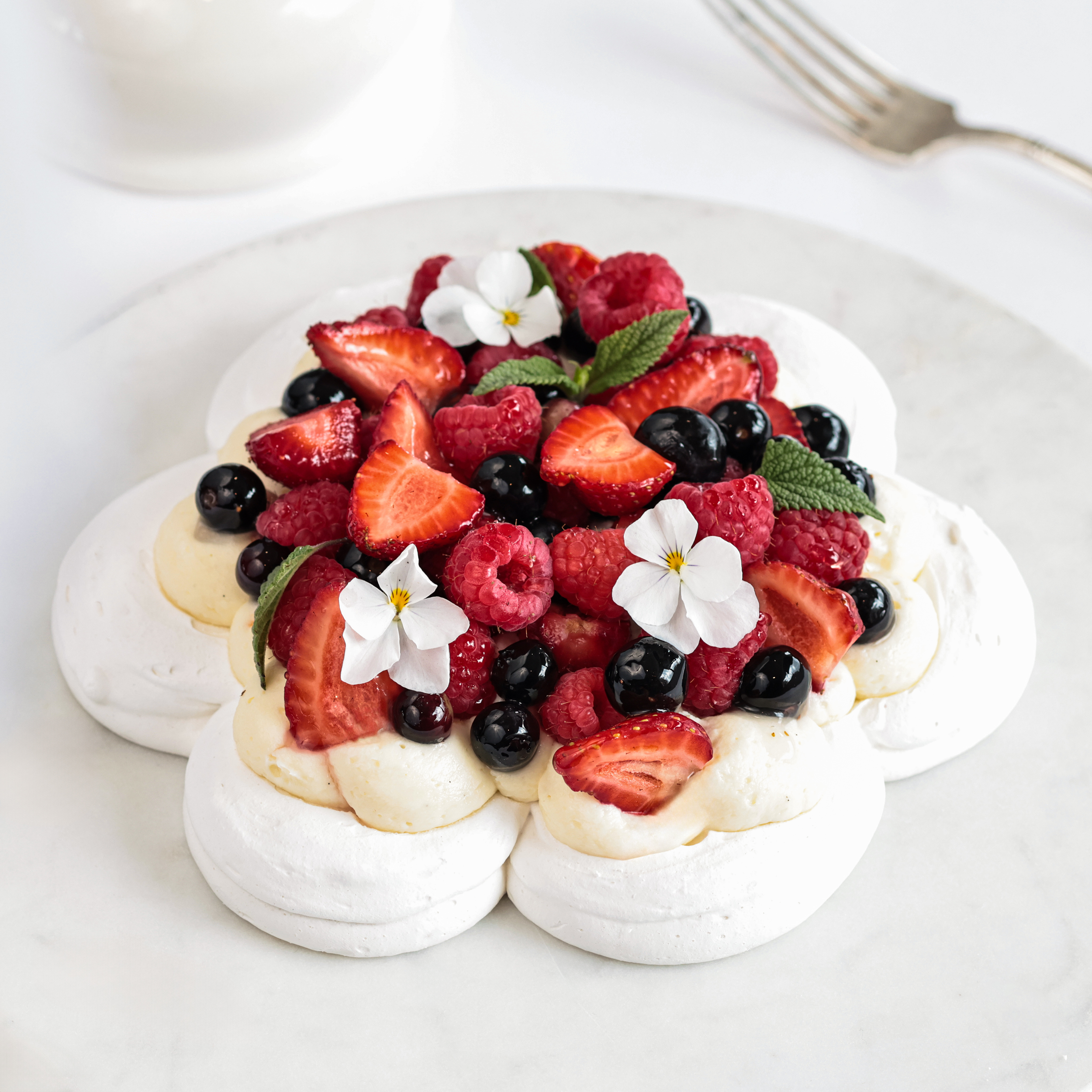Berry Pavlova