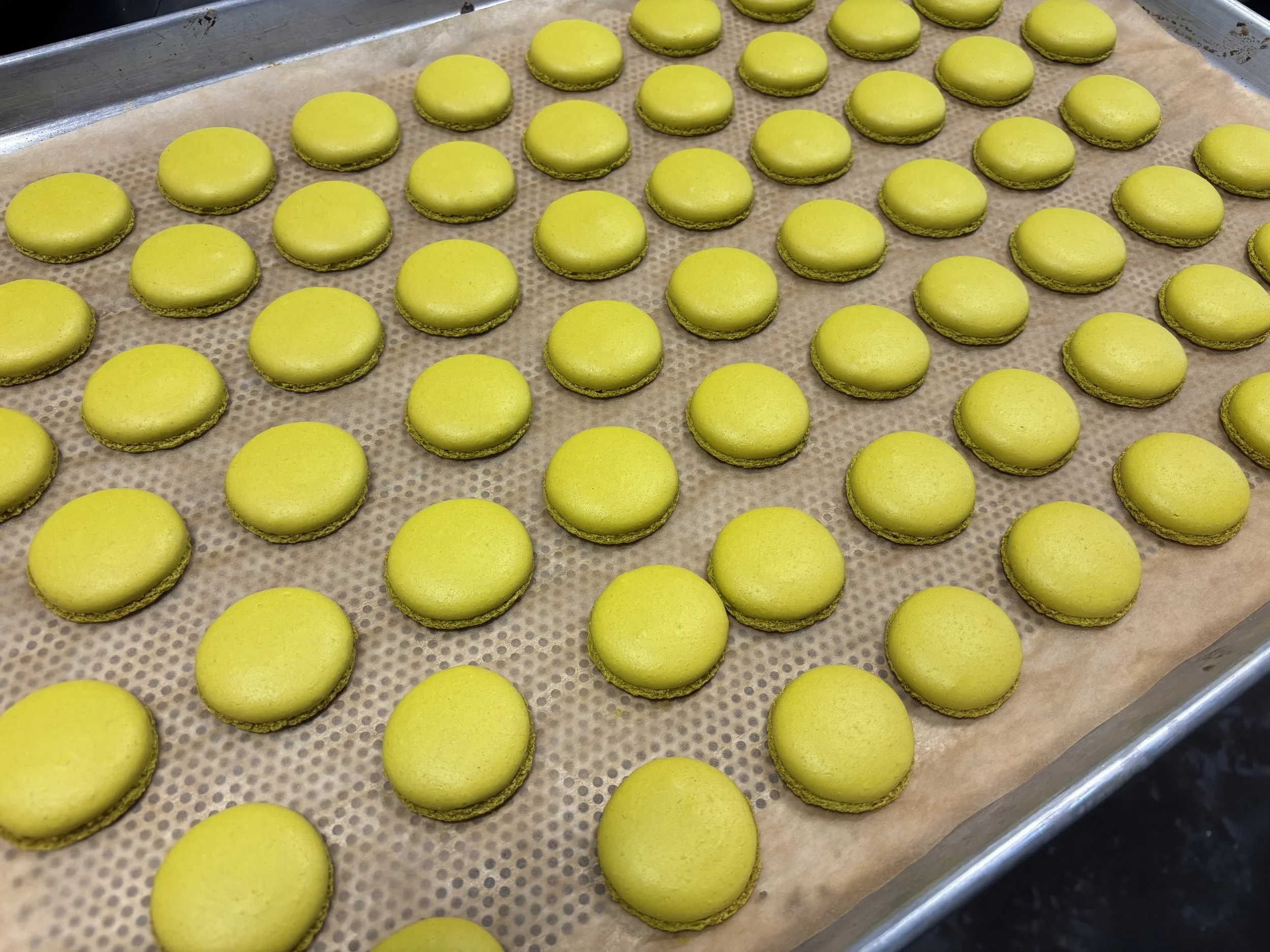 French pistachio macarons - Sarmentine