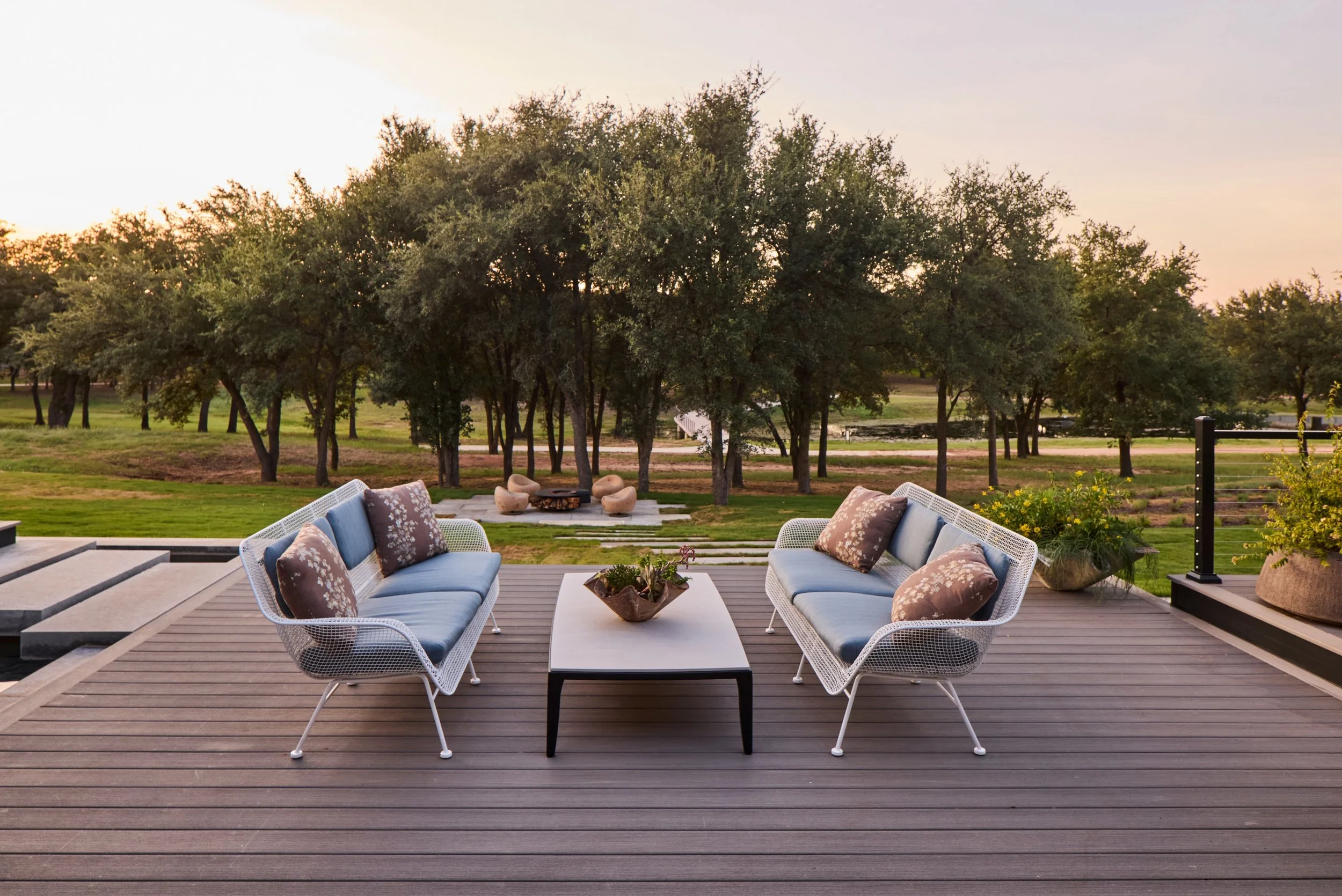 FIELD NOTES: The Southern Living Idea House | Outdoor Living

Outdoor living is about more than the spaces themselves. It&rsquo;s about how they connect to one another, to the architecture, and to nature.

At the Southern Living Idea House, a series 