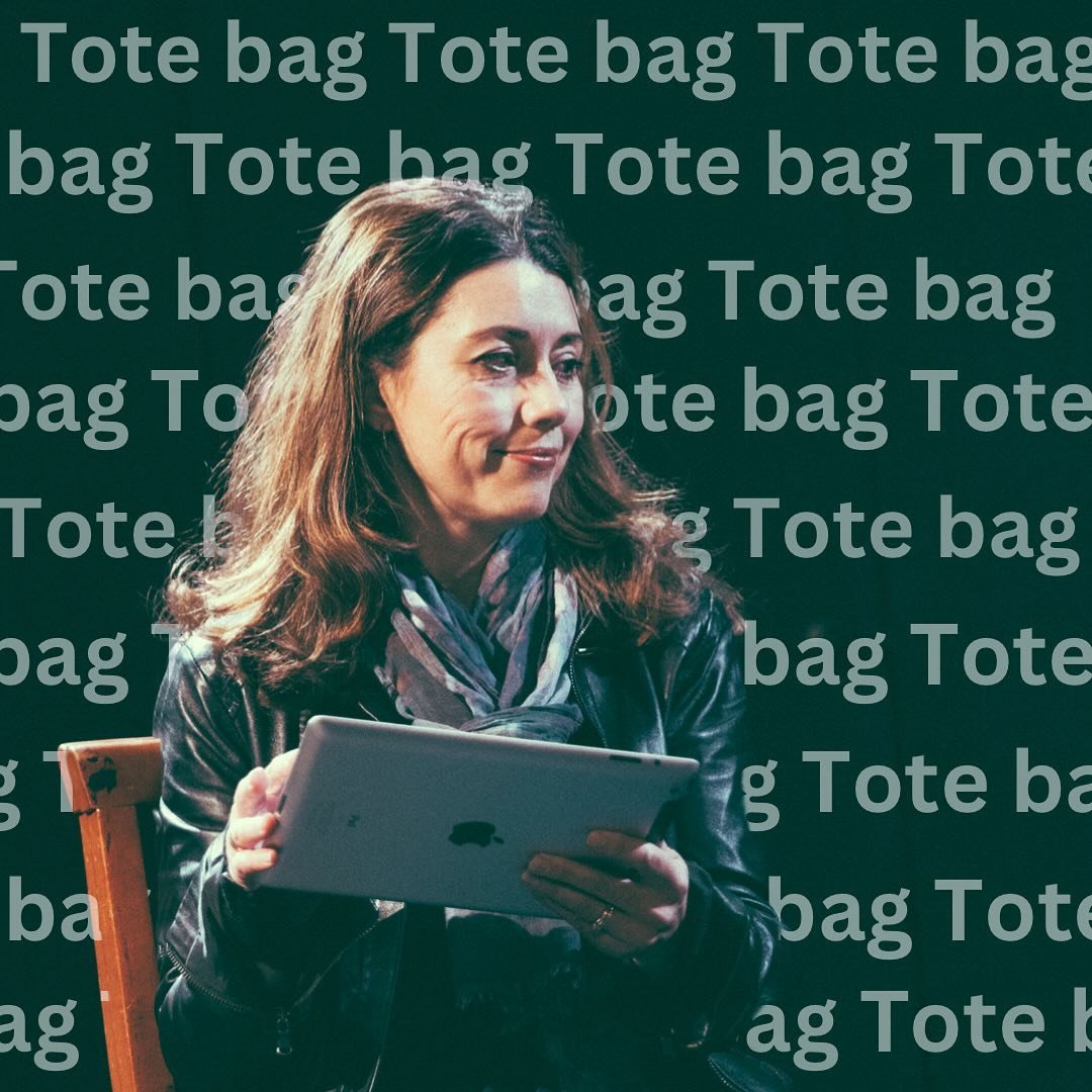 My brain when I read that for each 20$ donation made before June 1st I can get a free Divine Riot TOTE bag!!!!! Just DM us your receipt between now at June 1&hellip; OR ELSE 
😤😤😤👜💅

Photo of @realgailpayne in Cry it Out photographed by @greenott
