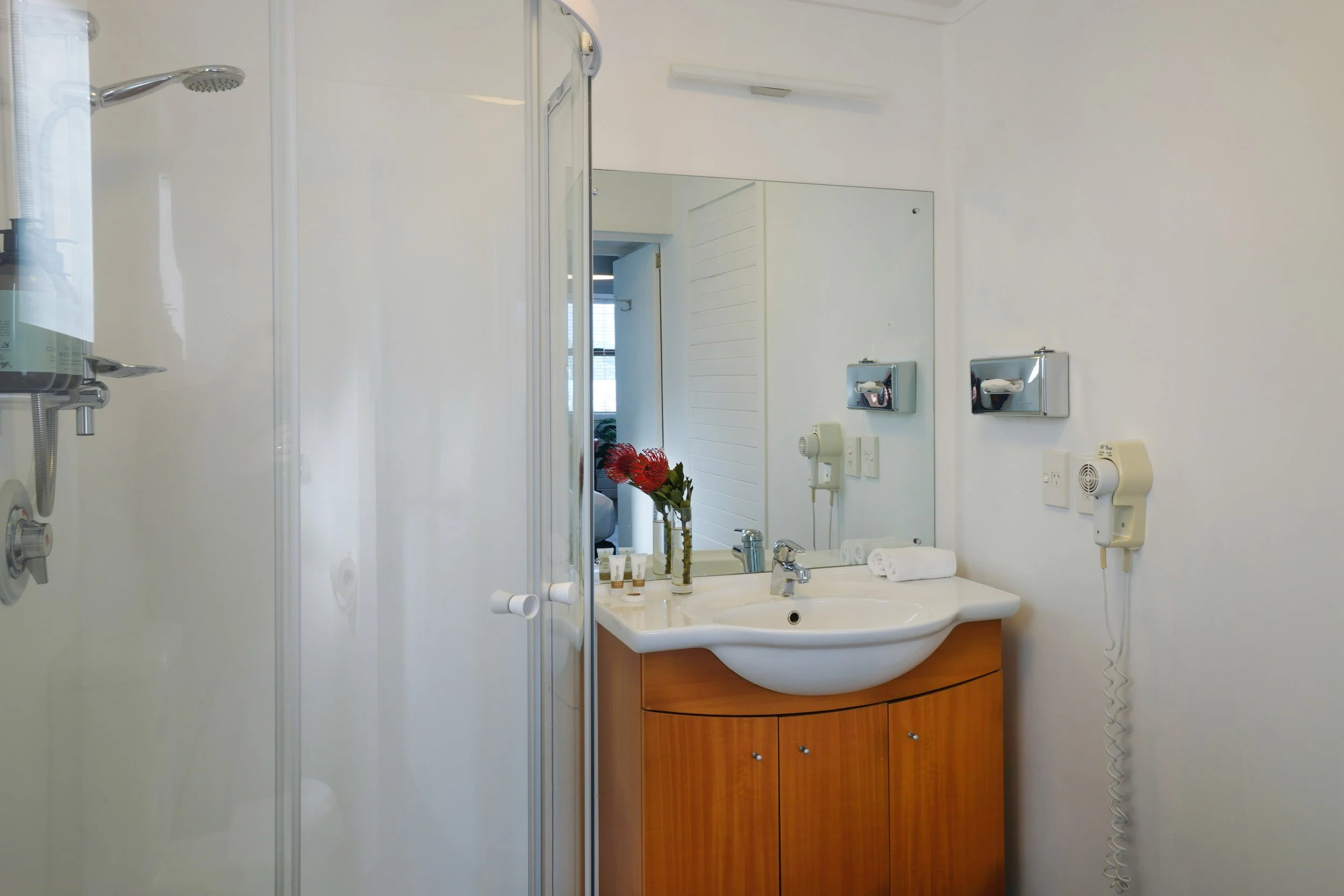 Portage Resort Korimako bathroom (2).jpg