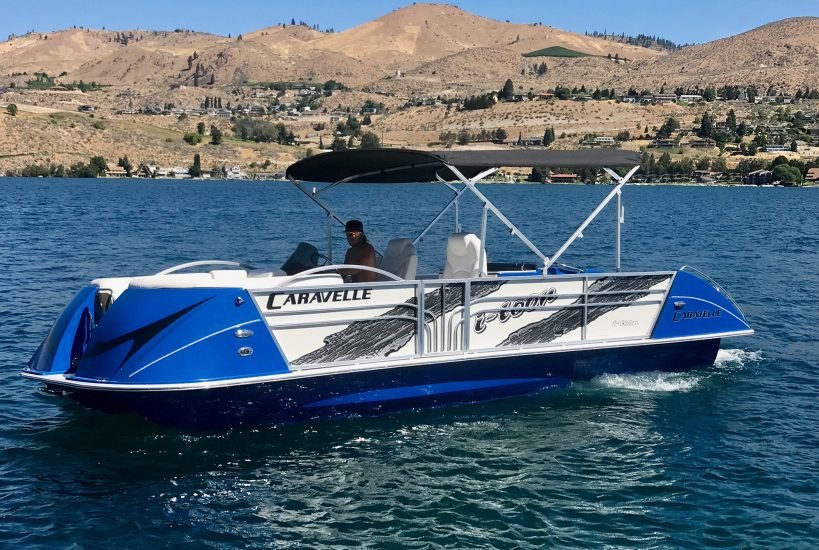 Big Blue 12 Passenger 25 FT Pontoon Boat Rentals  Chelan Parasail &  Watersports — Chelan Parasail