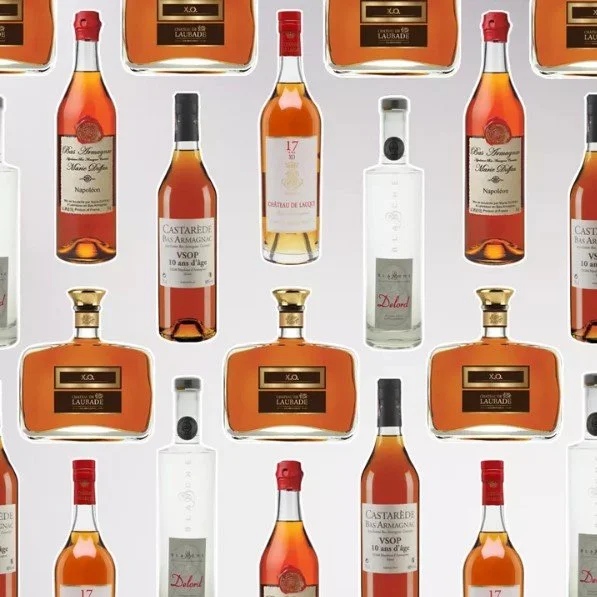 Repeating pattern of Armagnac bottles on light purple-grey background