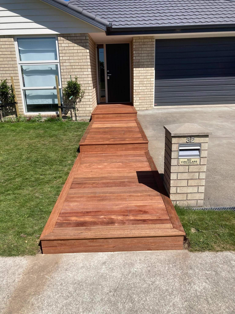 Ground-Zero-Landscapes---Rolleston---Christchurch---Decks---Fences---Fencing----Retaining-Walls---Planter-Boxes---Pergolas---Landscaping---Builder--Decking-18.png