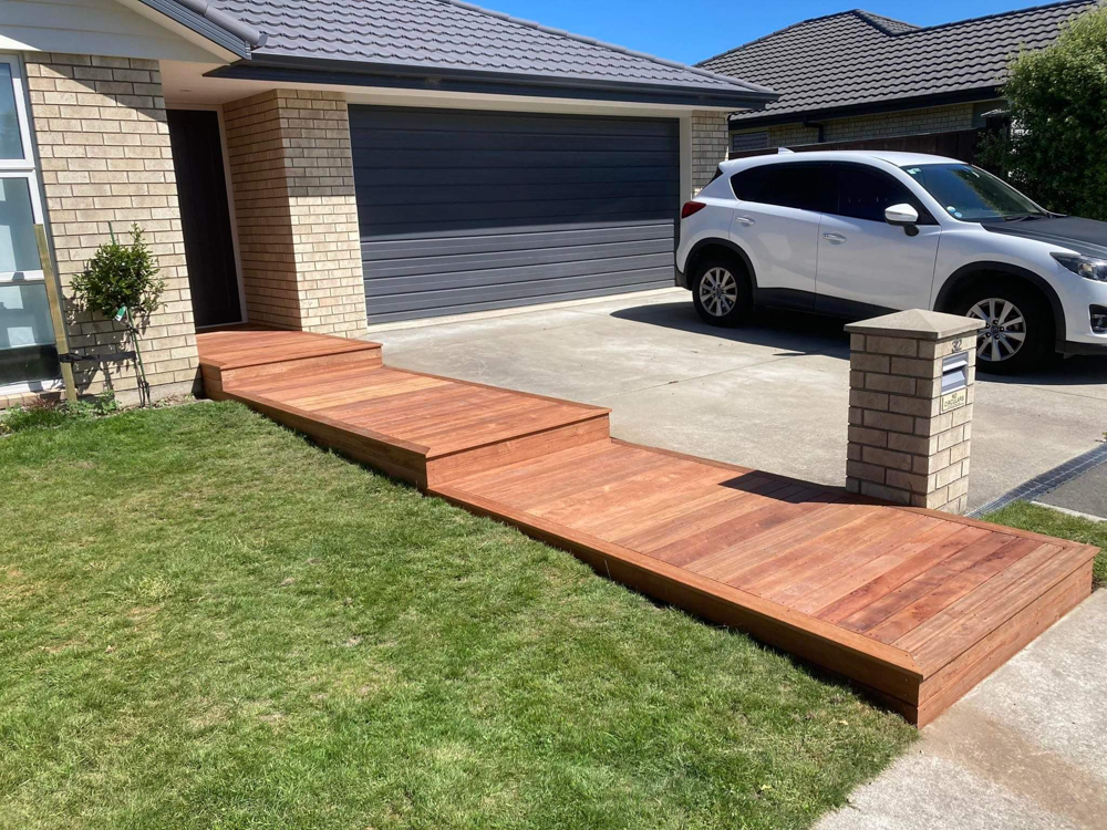 Ground-Zero-Landscapes---Rolleston---Christchurch---Decks---Fences---Fencing----Retaining-Walls---Planter-Boxes---Pergolas---Landscaping---Builder--Decking-19.png