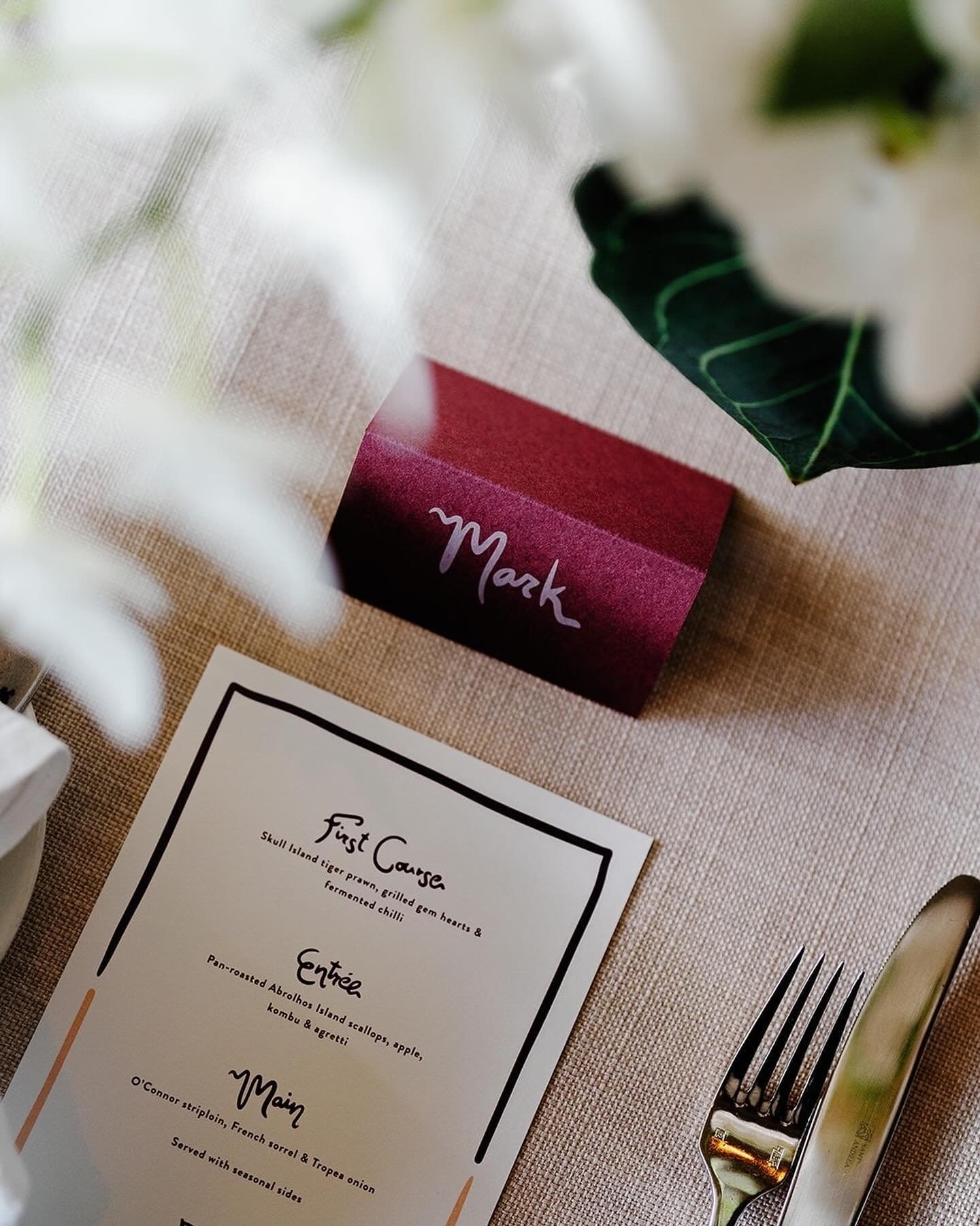 Sophie &amp; Lachie&rsquo;s vibe | An elevated dinner party ✨
⠀⠀⠀⠀⠀⠀⠀⠀⠀
Styling photographer @byrachaelkhoo 
Photographer @brownpaperparcel 
Reception venue @cutlerandco 
Celebrant @meganjordancelebrant 
Florist @honesty_flora 
Concept, styling and c