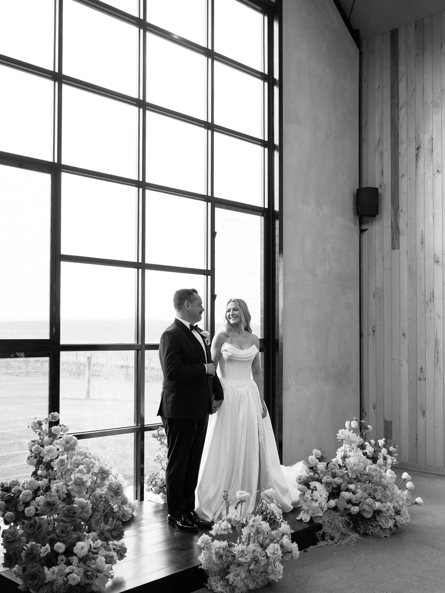 Sunset colours, limoncello, and gelato - the perfect trio for Brooke and Malcolm&rsquo;s celebration at Zonzo Estate 🍋✨

Photographer @mottaweddings 
Content creator @onthedaycontent 
Celebrant @mikelarkan 
Flowers @_sassafrasfloral_ 
Styling @whole