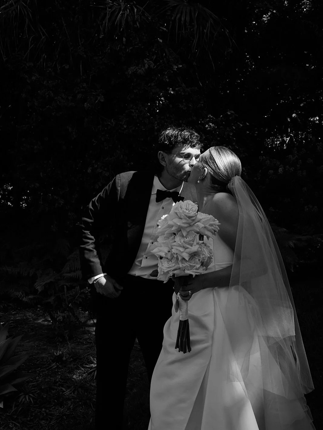 Hannah and Daniel&rsquo;s day was a special one for us 🤍
We felt so connected to them throughout the process, especially having babies the same age, which made seeing their daughter Minnie included in the ceremony even more meaningful.
Their ceremon