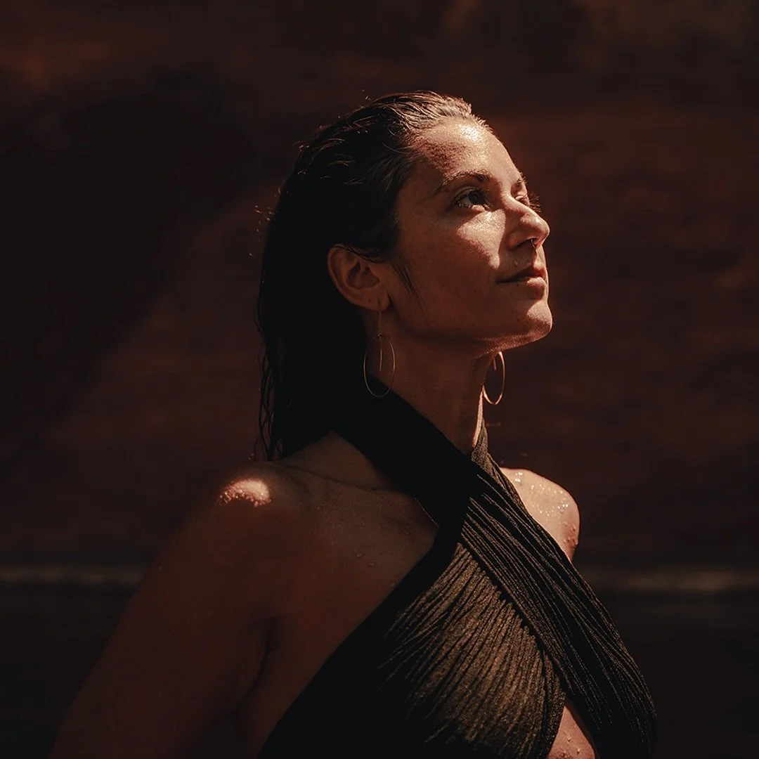 @_luminarywellness and I danced around capturing her essence for months. She put a deposit down quick yet the rest was a mystery.

We rescheduled a few times; weather, moon cycles, travels, and a fuzzy where / why.

These surface level redirects reve