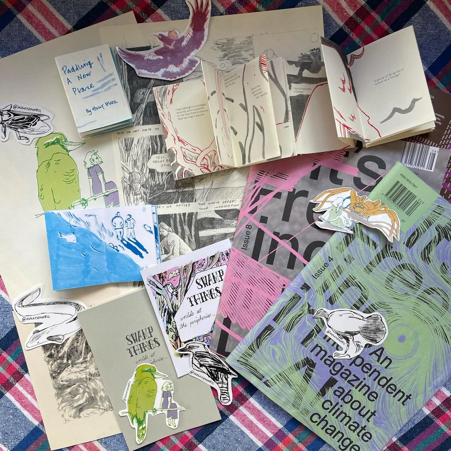 I&rsquo;m tabling at @otherworldszinefair next weekend! Selling all new work alongside my loves @itsfreezinginla ❤️&zwj;🔥 Brand new zines, books, stickers &amp; prints, AND it&rsquo;ll be the first time IFLA! has been available to buy in NSW 🌎 

Co