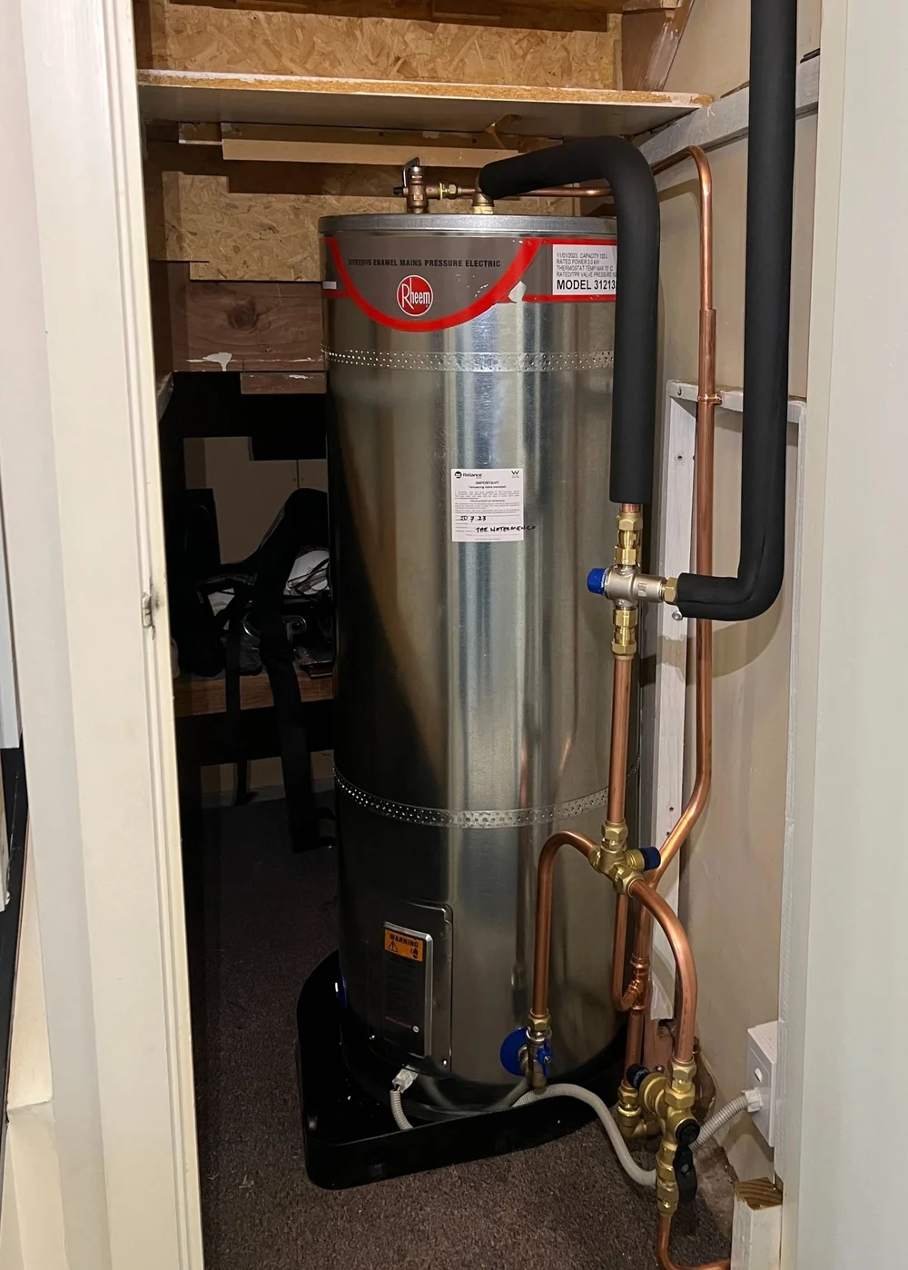 Basement Hws Installation 180L Hot Water Cylinder Upgrade — The