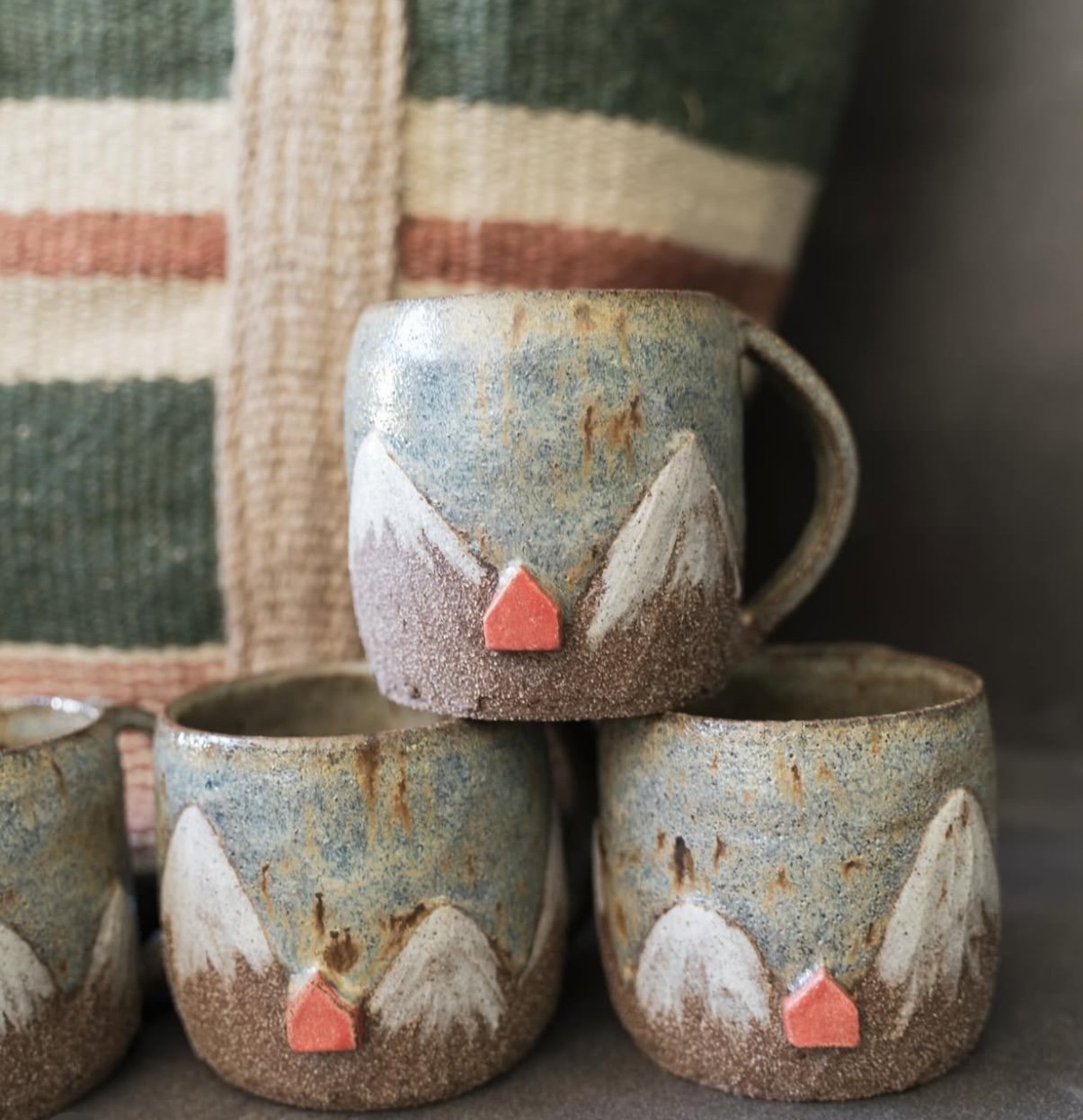 Red shed mountain mug