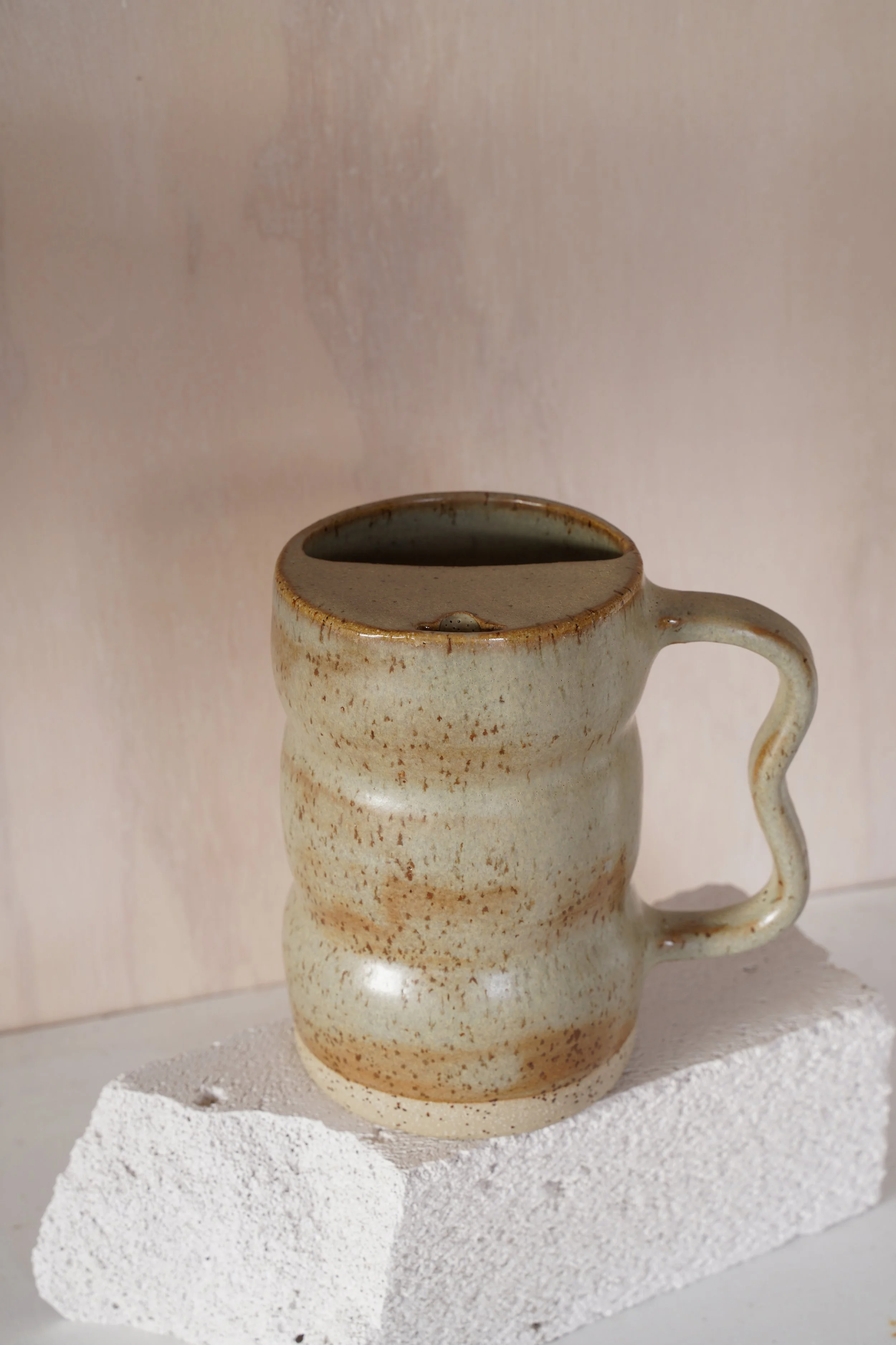 Large Travel Mug in Speckled Dune