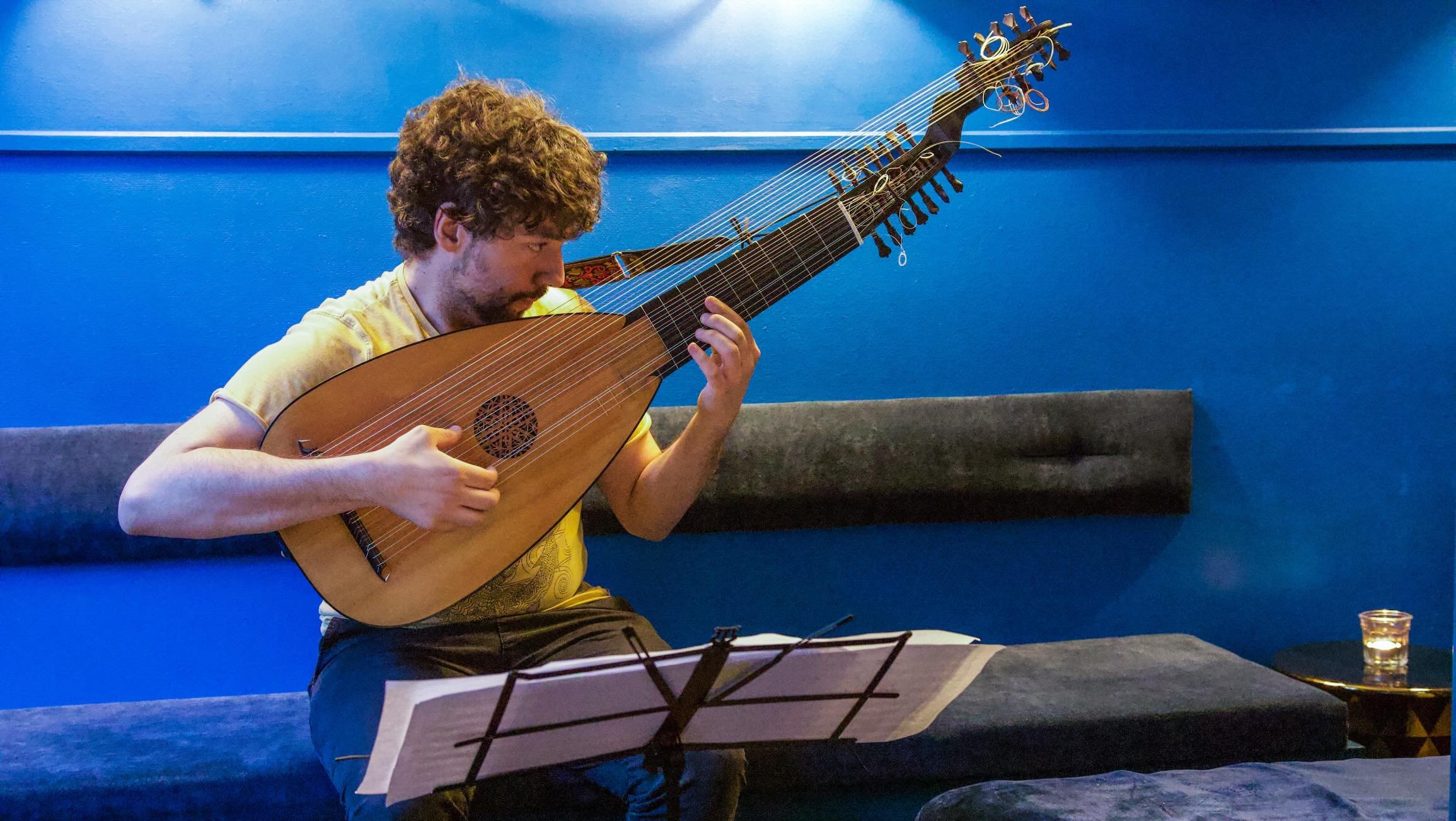 May meeting of the BLS hosted Francesco Zoccalli playing Weiss on baroque lute. Thanks  @francescozoccaliii for sharing this program with us!
🇬🇷 Miriam brought an Ancient Greek Lyre
🎸 Jam on the oldest tune: The Seikilos epitaph

🔜Don&rsquo;t mis