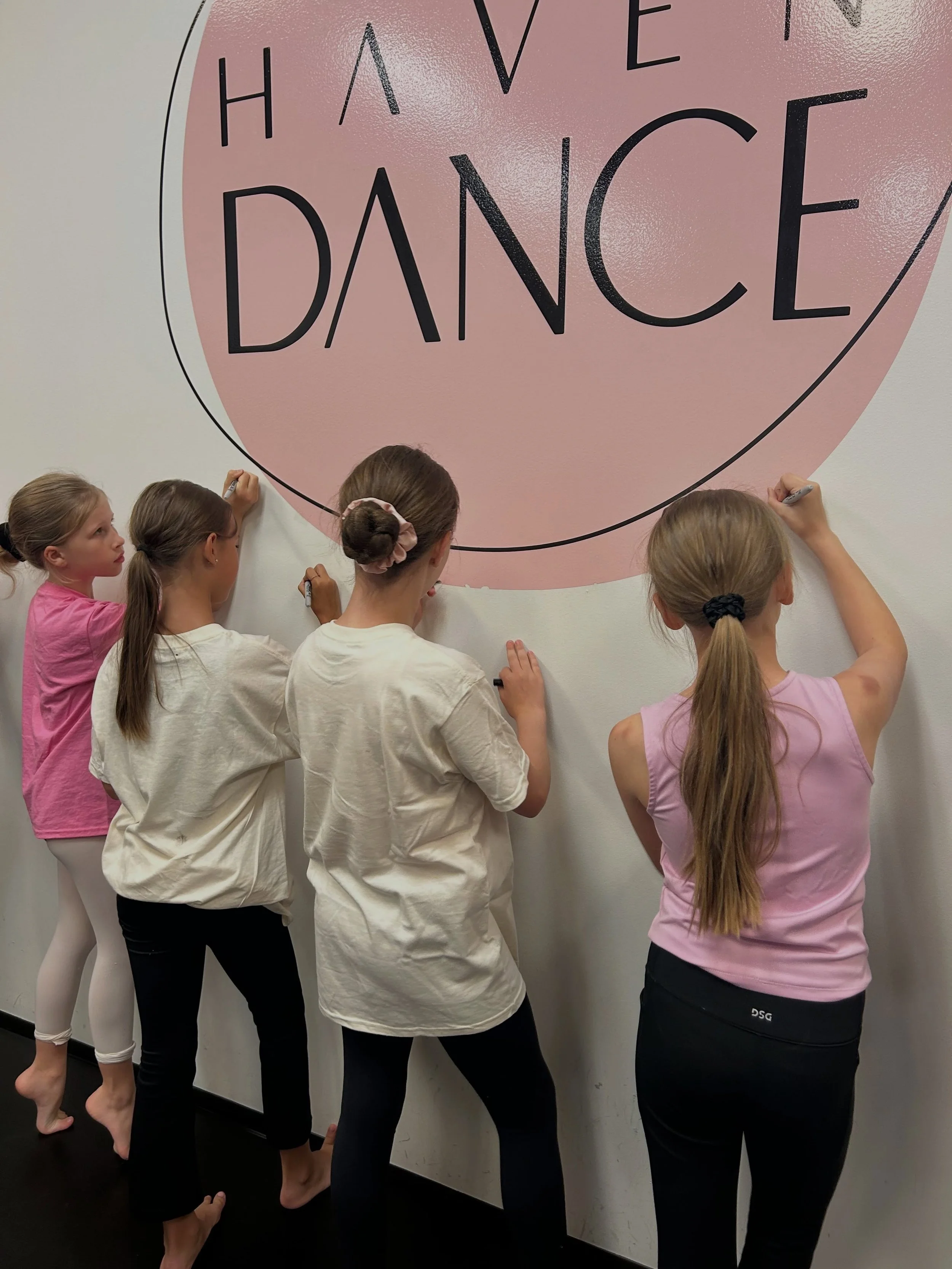 That&rsquo;s a wrap on Company Intensive 2026! ✨

So proud of this team and all they accomplished this week. The season ahead is going to be something special. 💕

#havendancetn #havendancecompany #companyintensive #growth