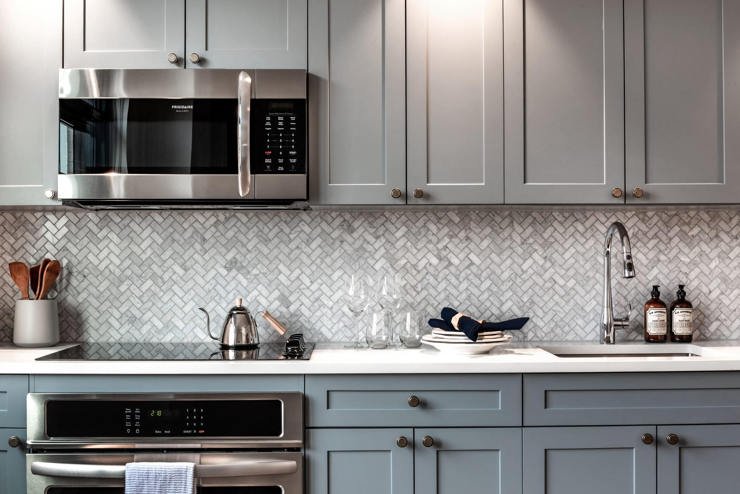 The Glover House 226 Donohoe DC kit.png