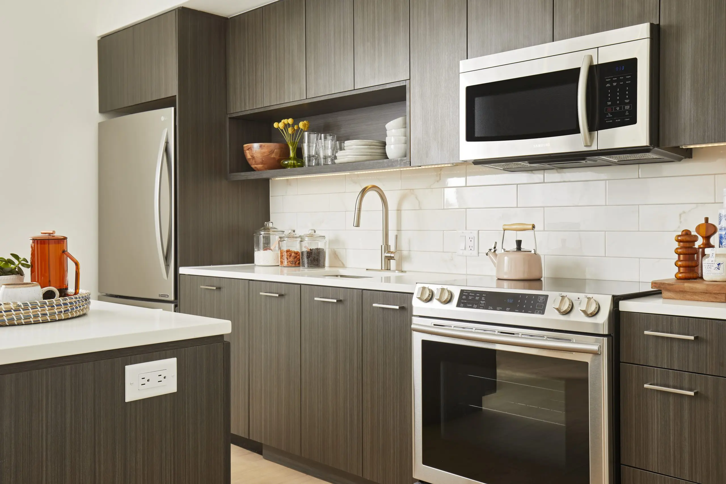 The Elm 456 clark bethesda kitchen.png