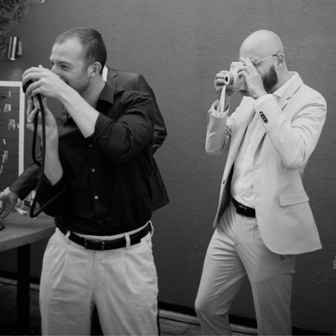 Duel of the cameras.

#weddingphotographers #leicam10R #polaroid