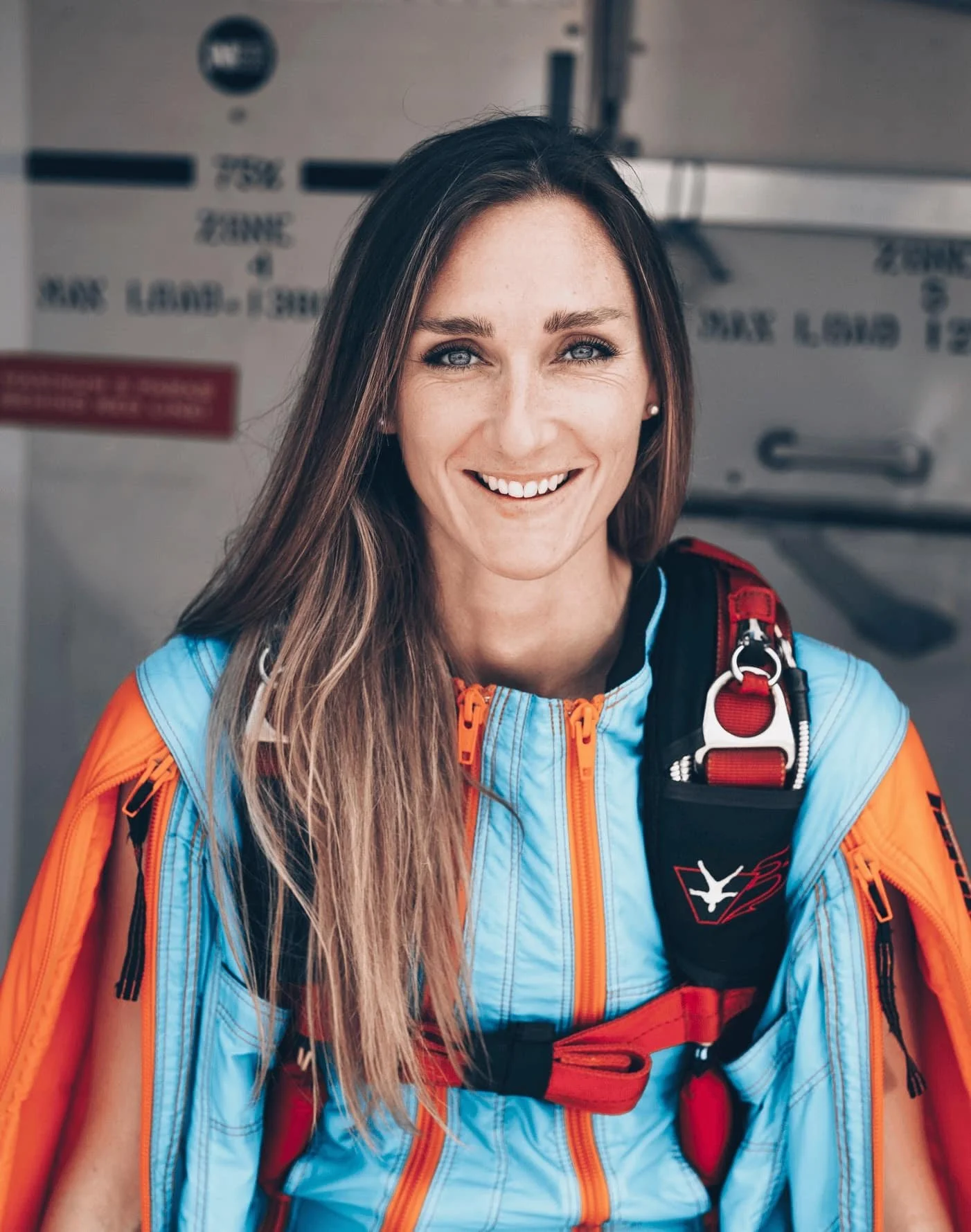 #150 – 244 km/h &amp; purer Mut: Wie Wingsuit-Pilotin Lisa Buchner Ängste überfliegt