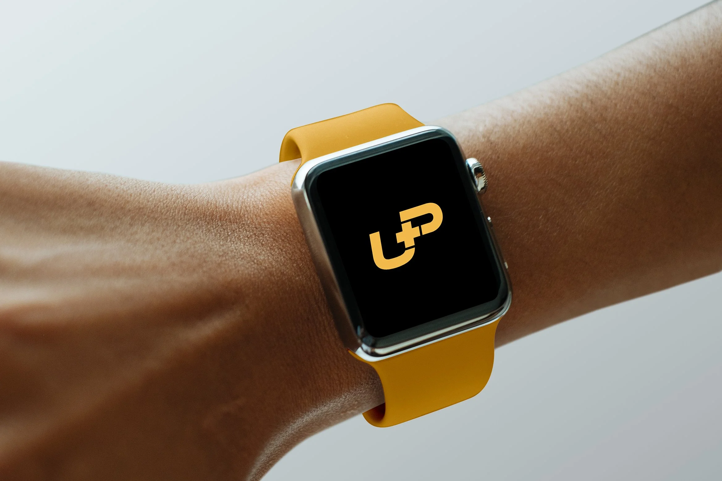 LU-Apple Watch on Wirst.jpg