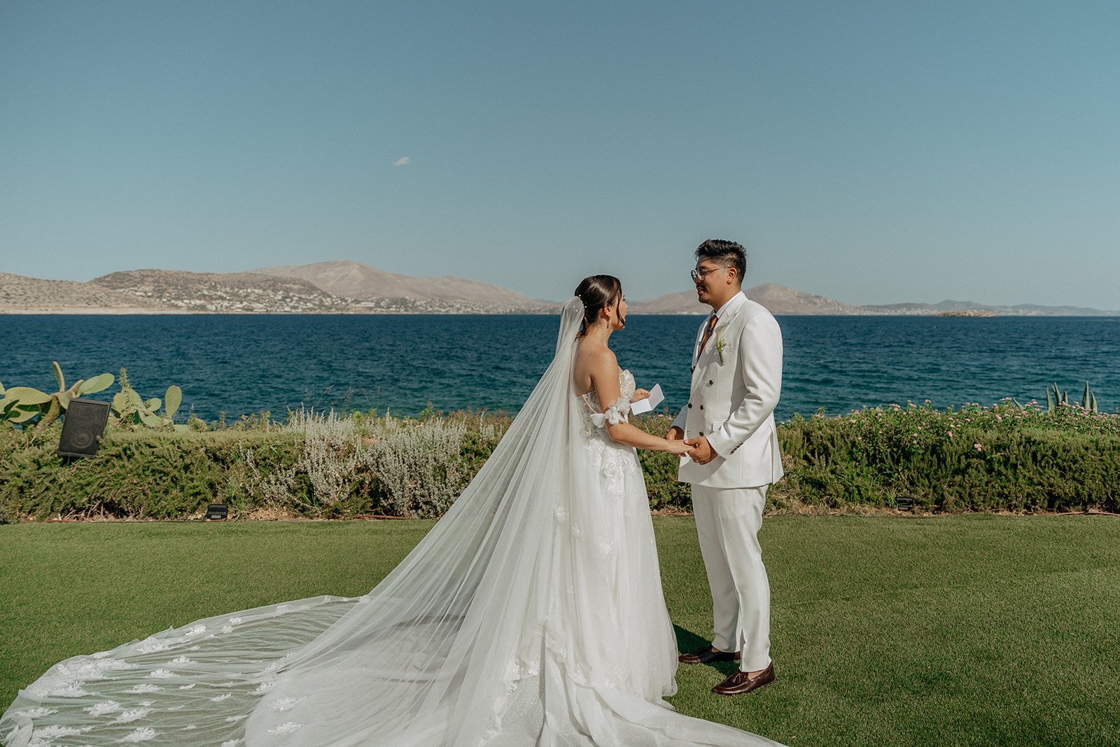 bride and groom at island art and taste