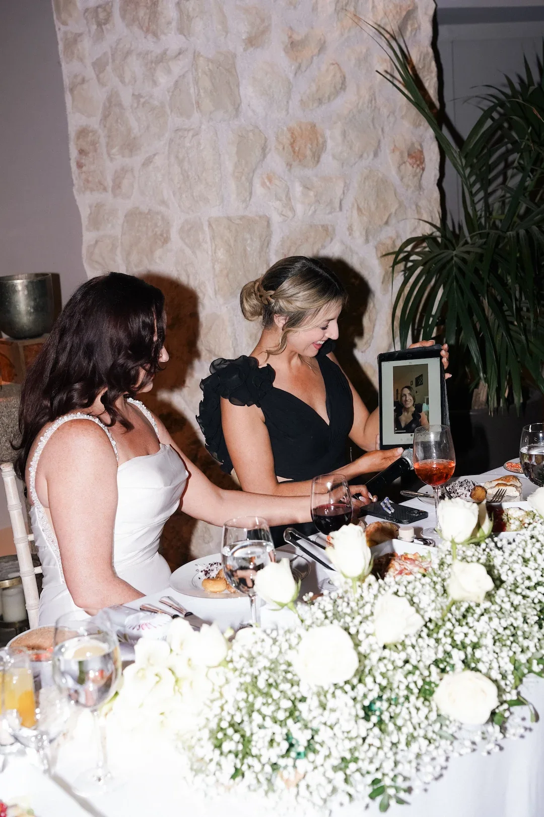 bride's sister gives wedding speech