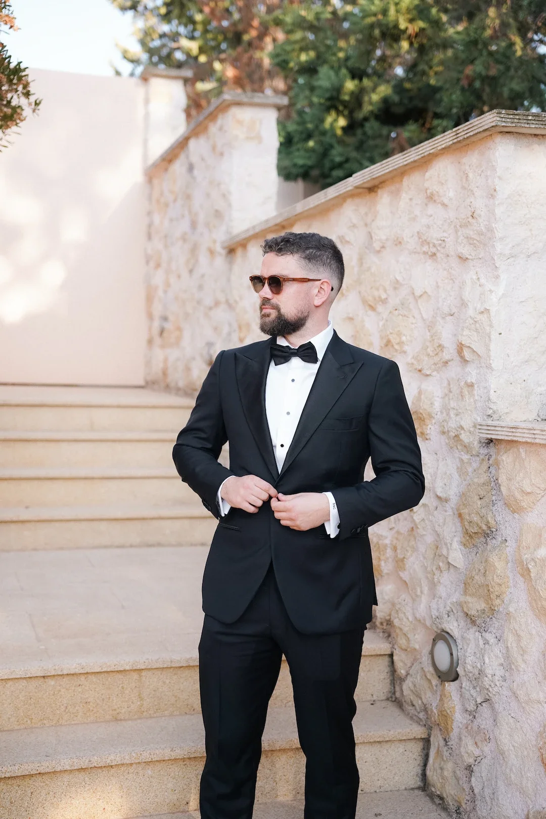 groom waiting for the bride at orizontes estate