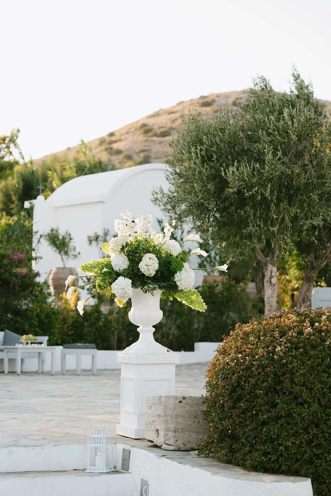 island art and taste floral arangements