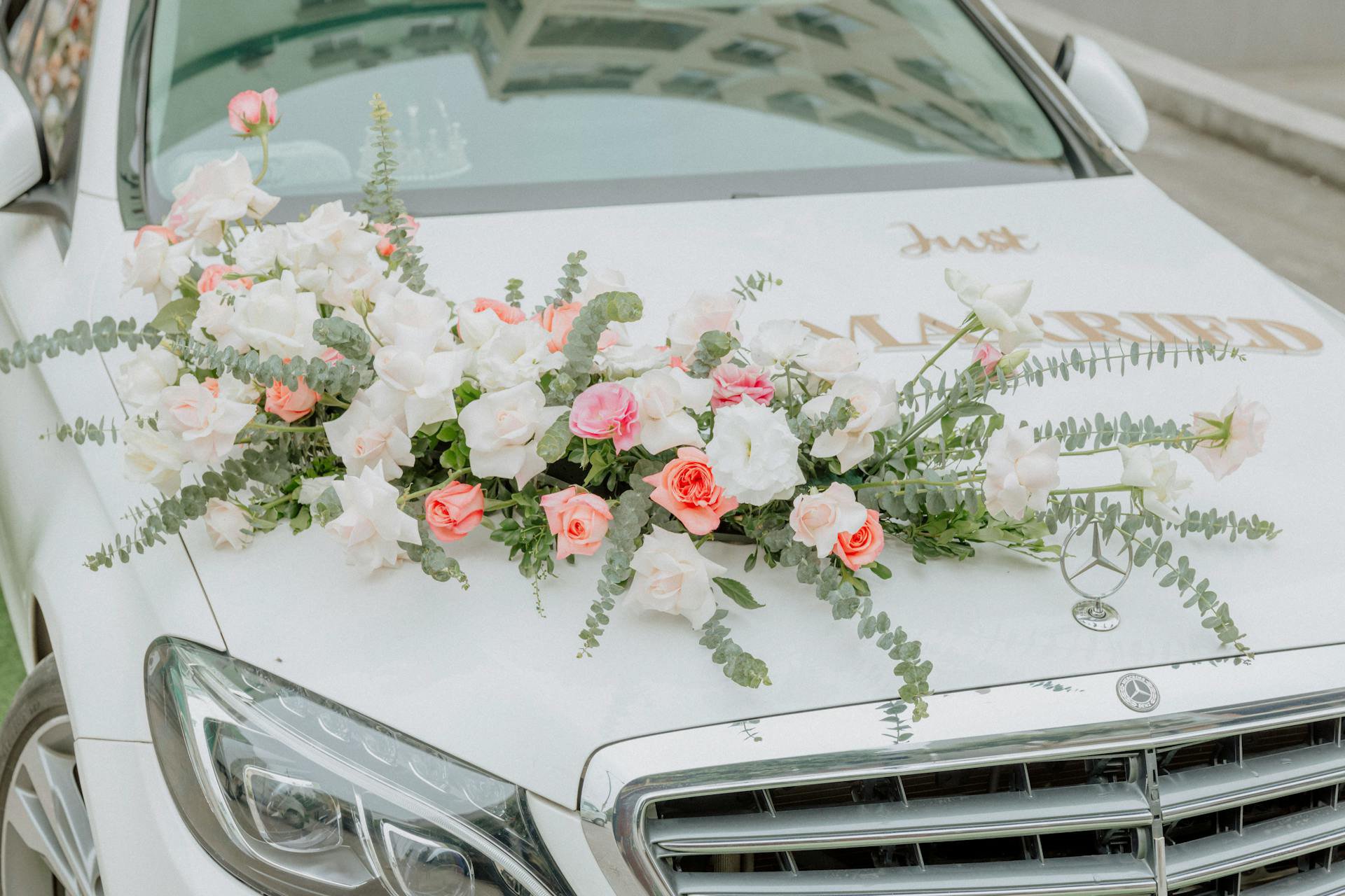 Romantic Wedding Car