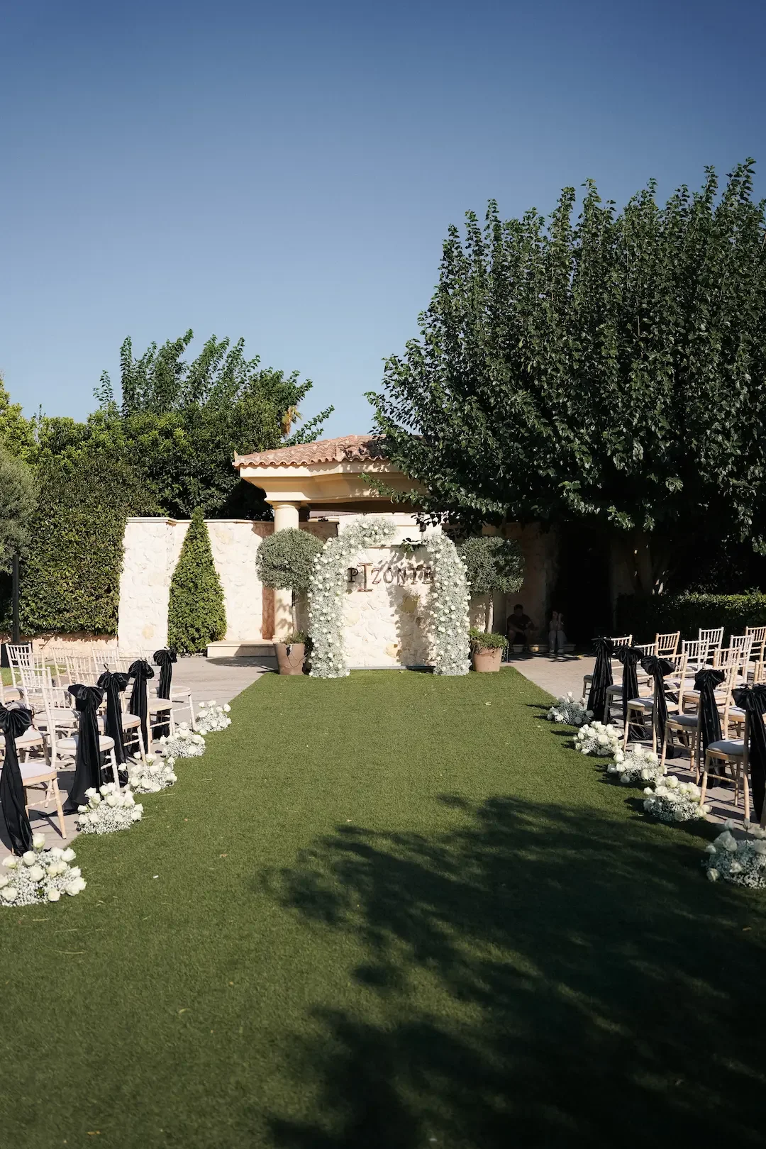 decorated wedding isle at orizontes estate