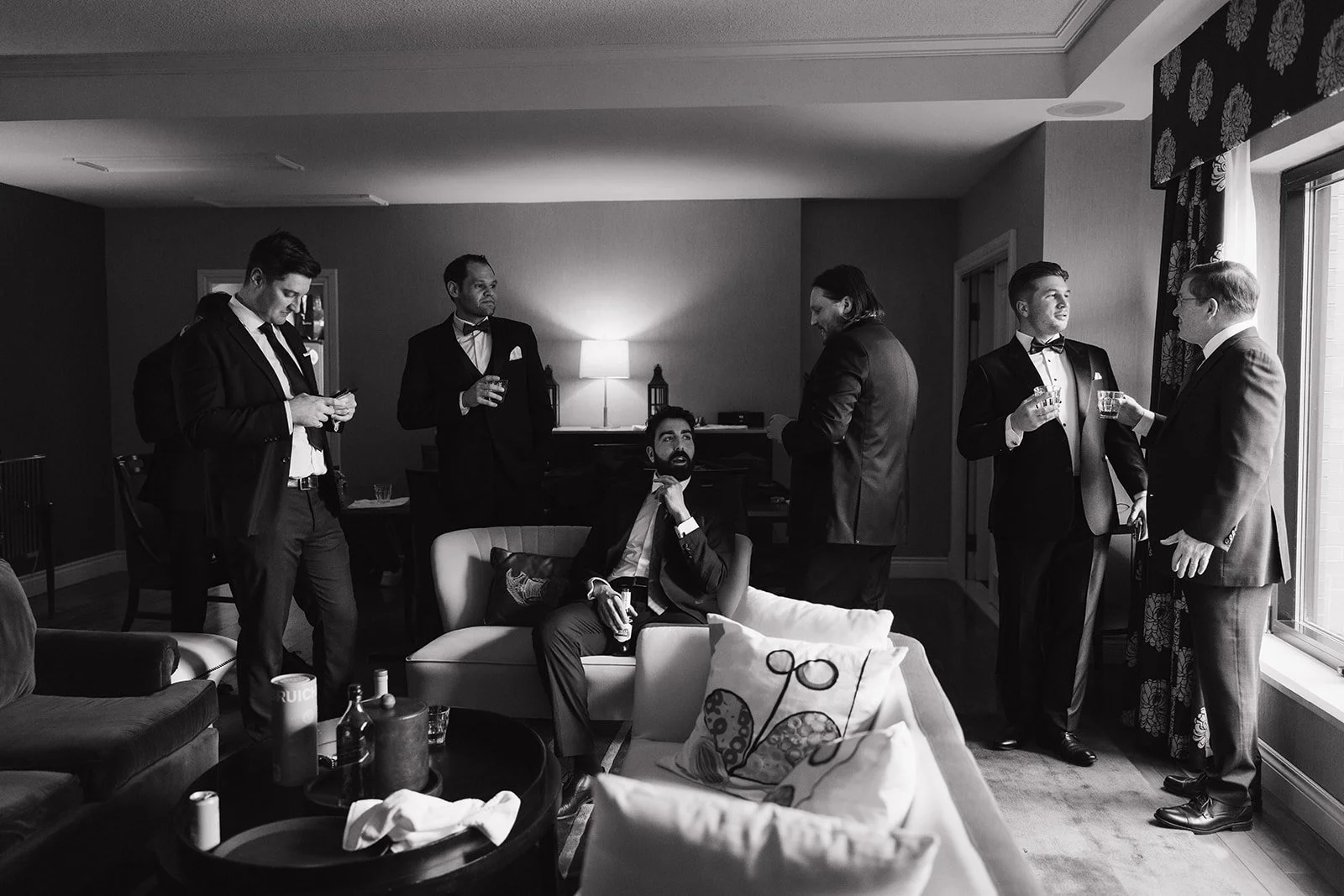KellySchusterPhotography-Nick+Shanice-MontrealNewYearsEveWeddingIntercontinental-0457_websize.jpg