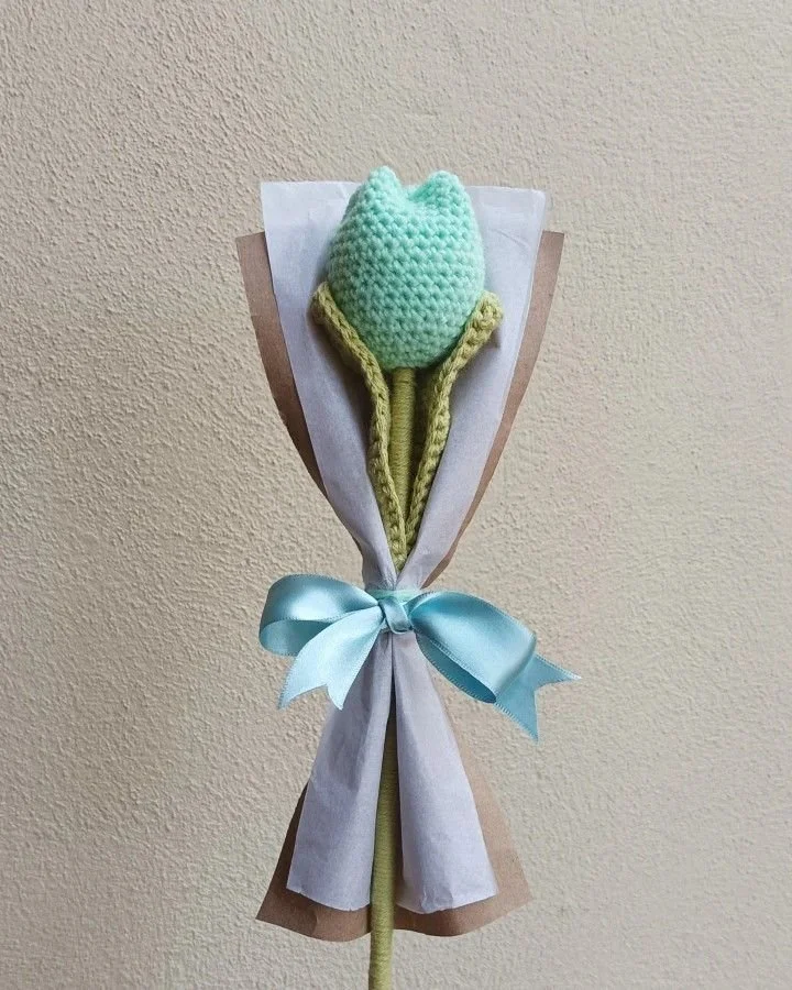 crochet tulip.jpg