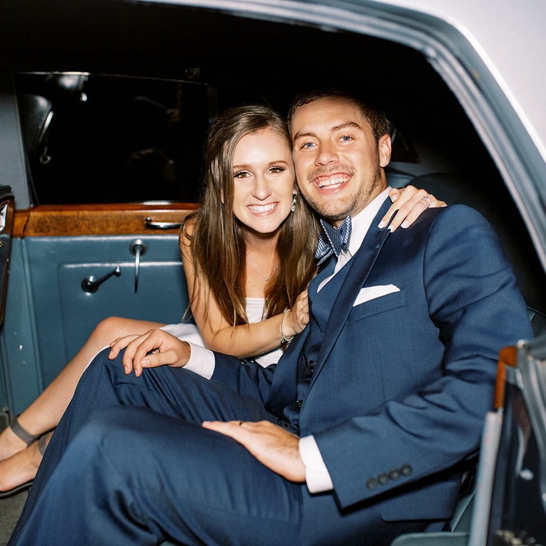 Pro-Tip of the day 🥂

Get a getaway car for the end of your wedding night! It not only eases your mind for having to drive (especially after a couple signature drinks 😅), but also allows you and your beau to sit back and relax! 

Take some time on 