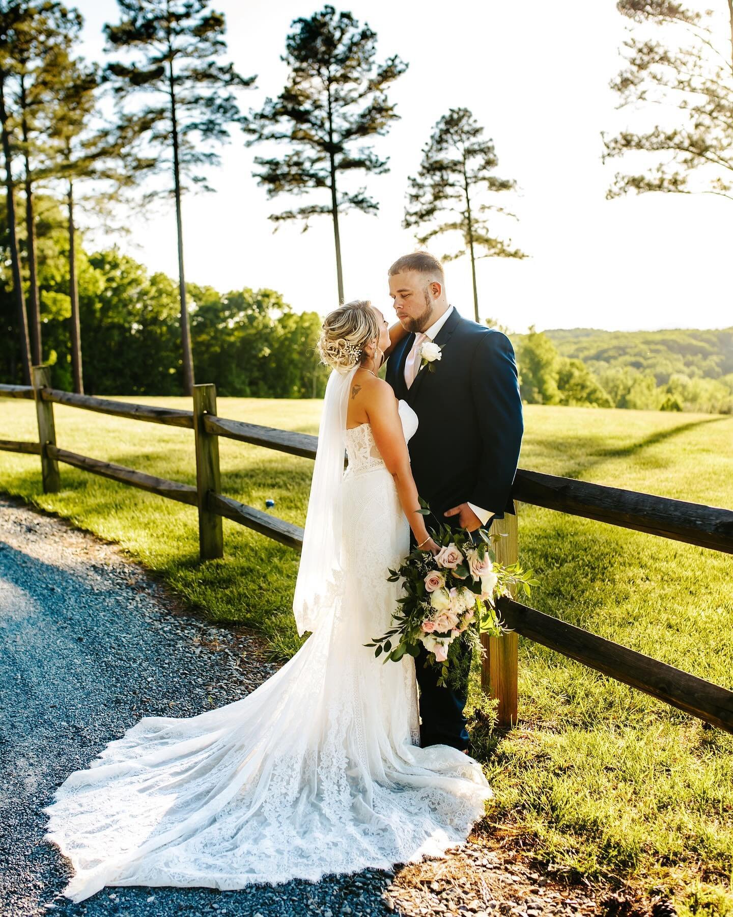 We&rsquo;re a few days late, but it&rsquo;s better late than never when it comes to wishing these two a happy anniversary! What a better way to celebrate than reminiscing on their stunning May wedding. ✨💐 

From beginning to end this group was a bla