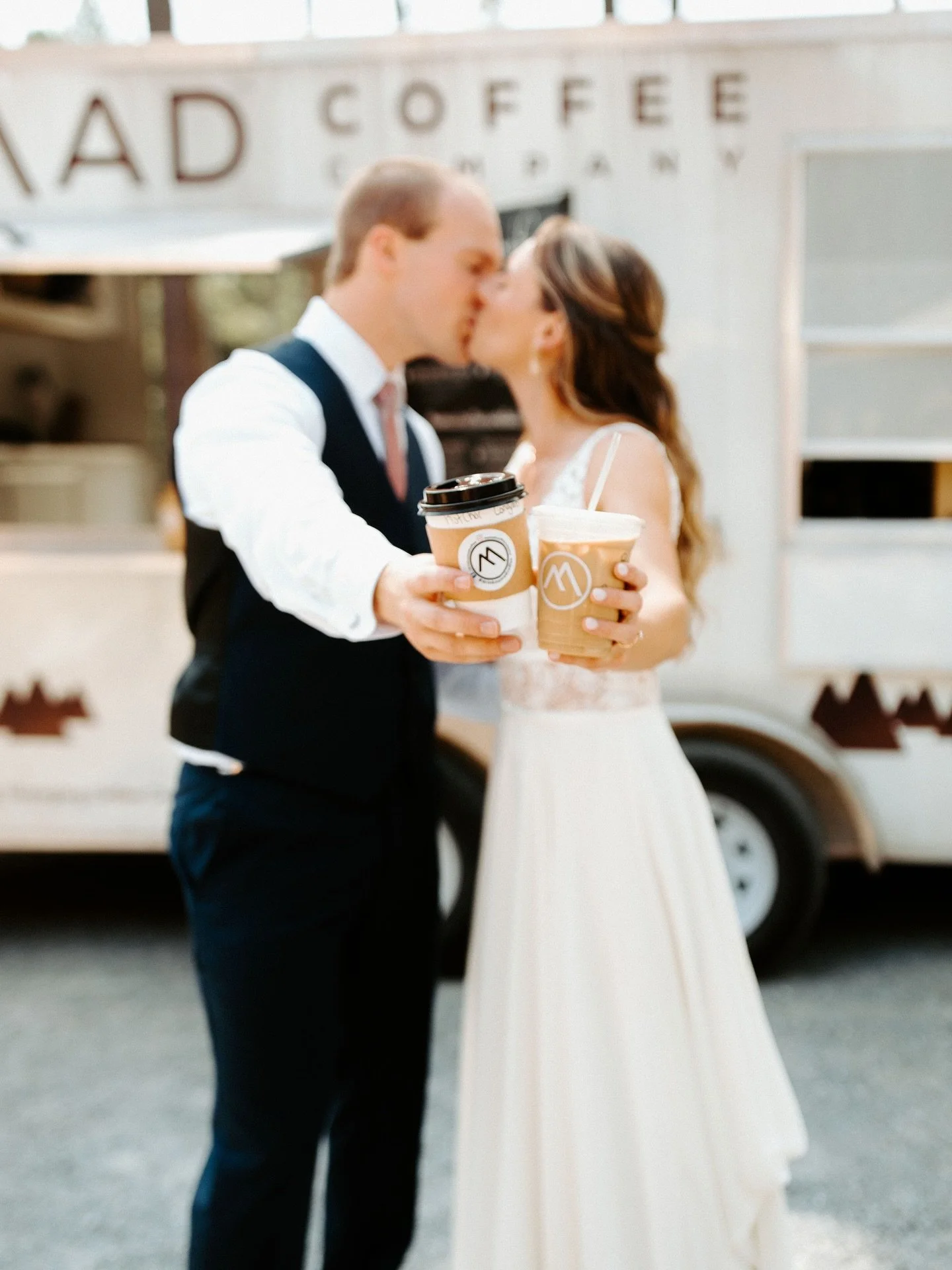 Give us a reason to celebrate the fuel that gets us through the day &amp; we&rsquo;ll take it 😉☕️! Today is national coffee day and we would be remiss if we didn&rsquo;t reminisce on this lovely brunch wedding. 

Venue @sierravistava 
Coffee @nomadc