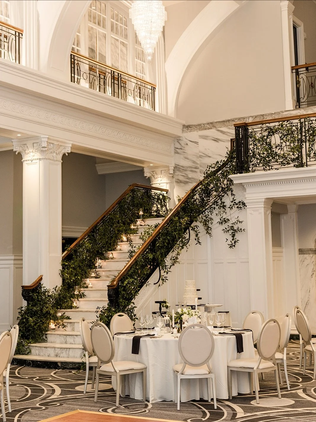 Your tabletop details shouldn&rsquo;t be an after thought. ✨

When it comes to the dinner portion of your wedding, there&rsquo;s a variety of ways to serve your guests. Whether you&rsquo;re having a buffet, plated, or stationed meal, it&rsquo;s imper