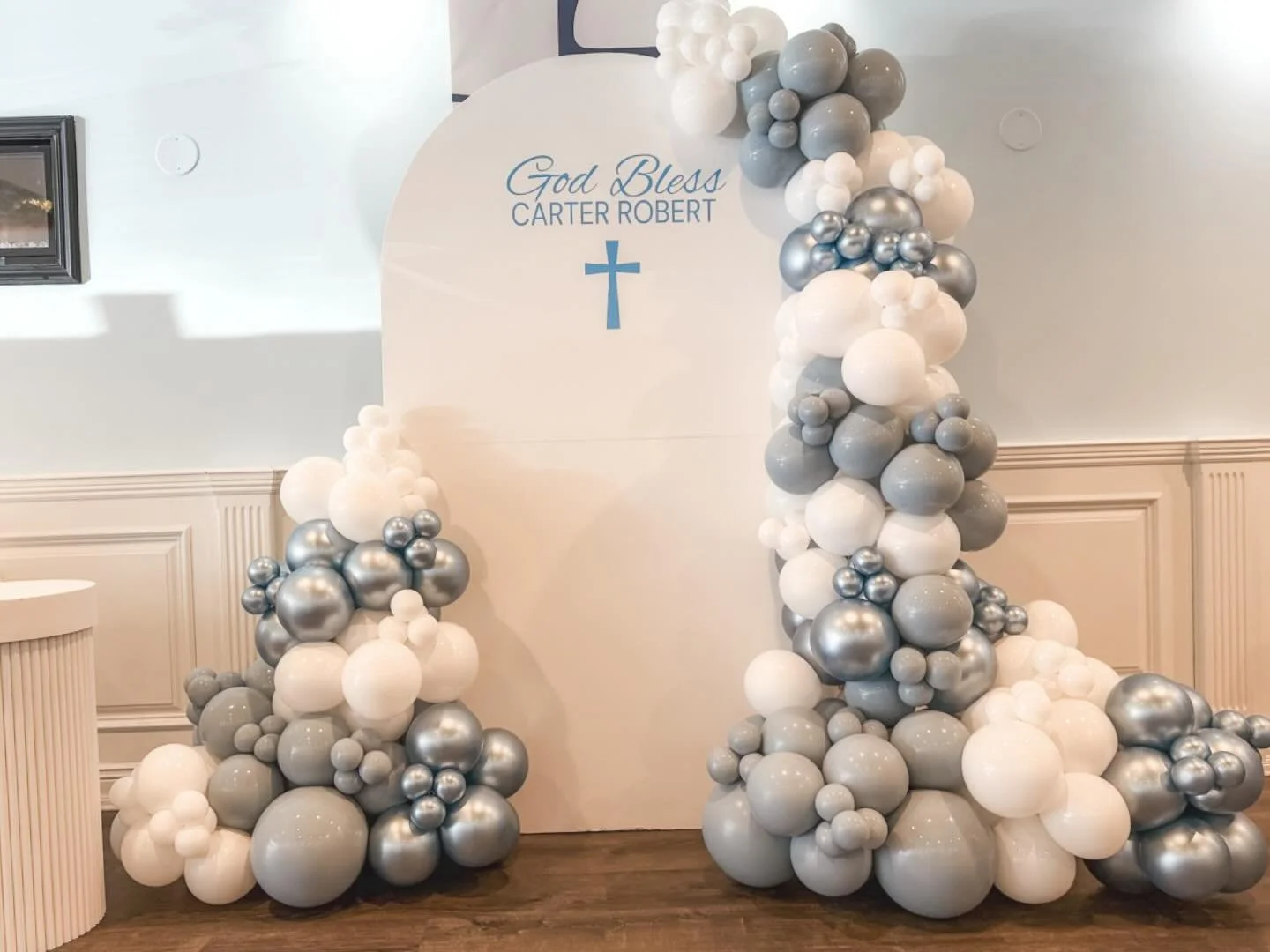 God Bless Carter Robert 🙏🏼

Soft blues, crisp whites, chrome balloons, and our ripple pedestal for the sweetest baptism celebration 🤍

If you&rsquo;re planning a baptism, communion, or any celebration this year, we&rsquo;d love to bring your visio