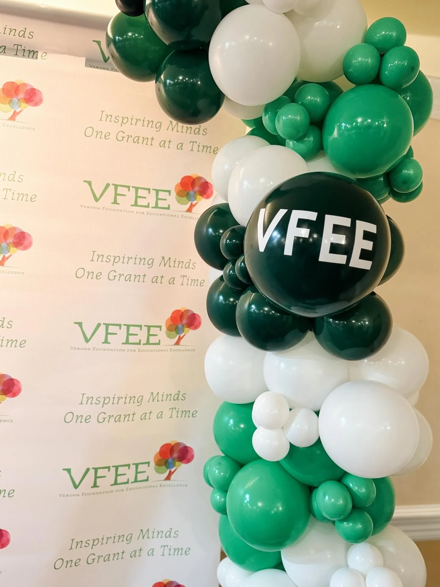 Thank you @vfee.nj for including us in such a special evening &amp; for all that you do for Verona&rsquo;s educators and students! 💚