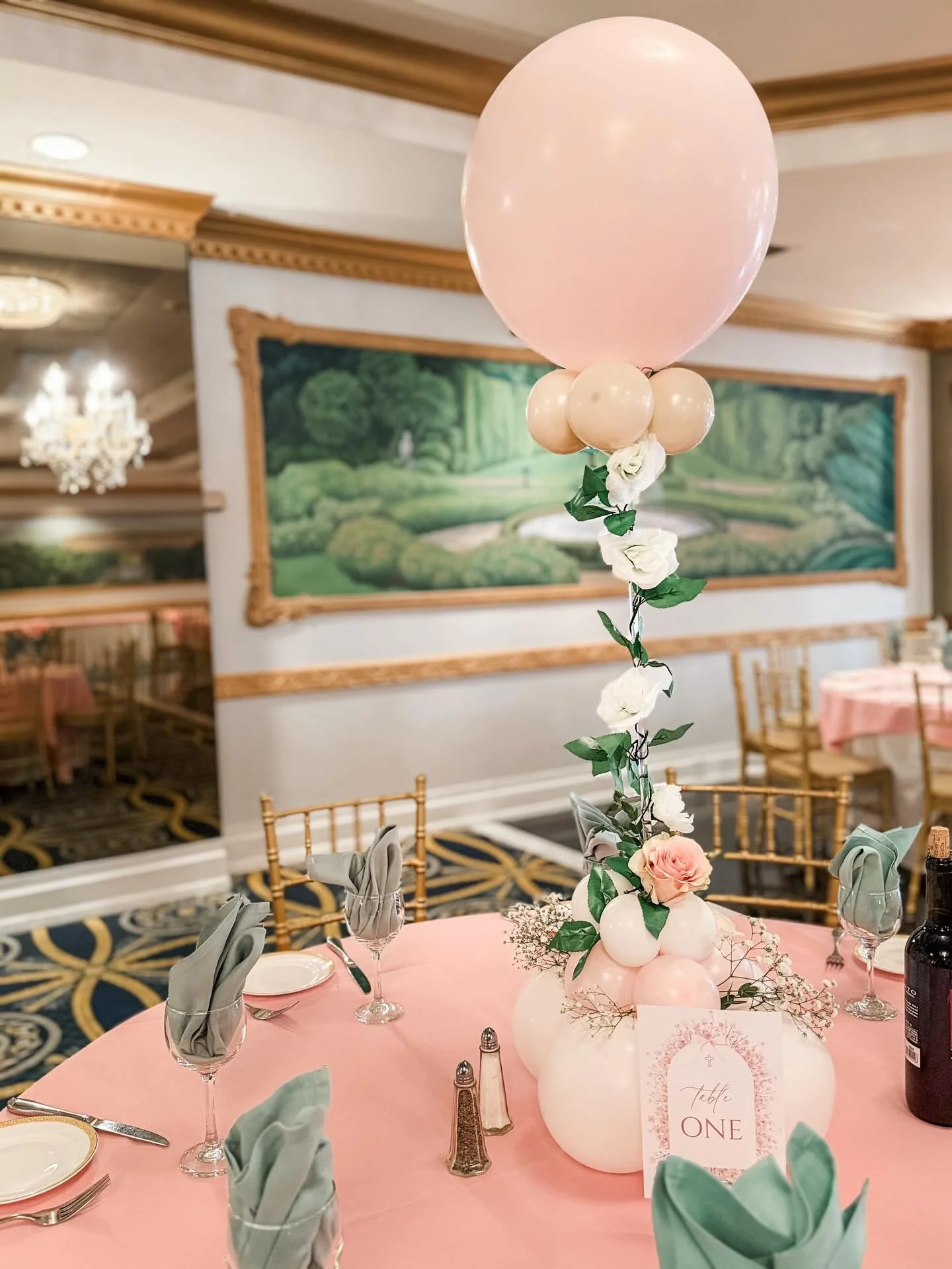 Blessed, loved, and beautifully celebrated 🙏🏼🩷

Custom centerpieces for such a special day 🌸

#njballoons #balloonsnj #njbaptism #ballooncenterpieces #centerpiecesideas